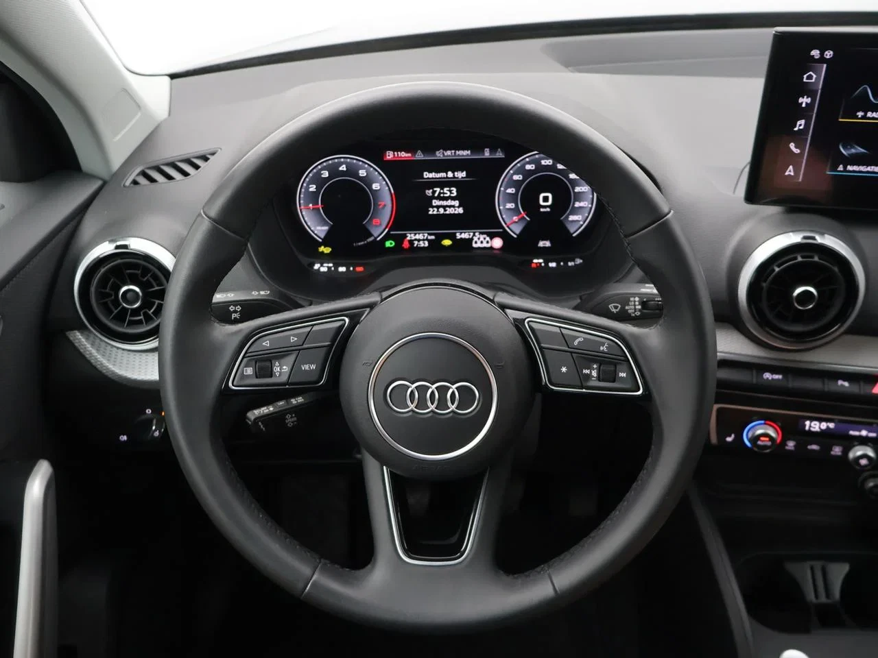 Audi-Q2-image-16
