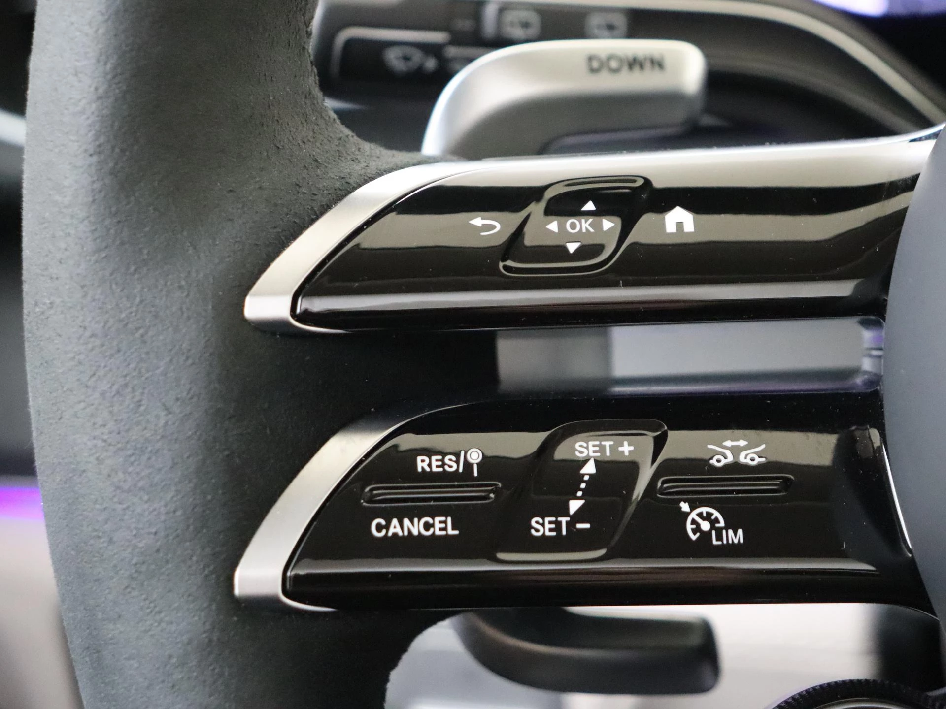 Mercedes-Benz-GLE-image-20