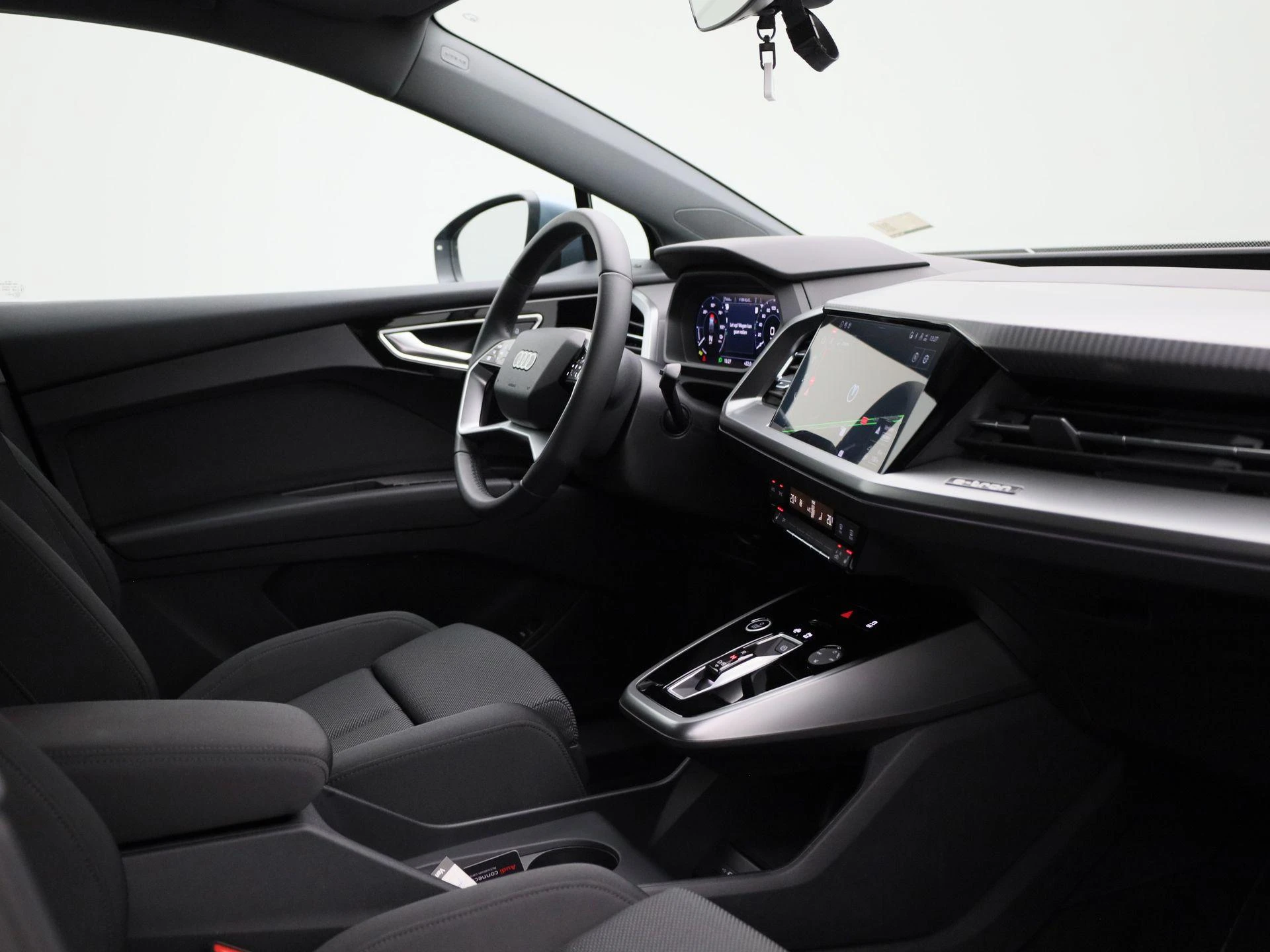 Audi-Q4 e-tron-image-36