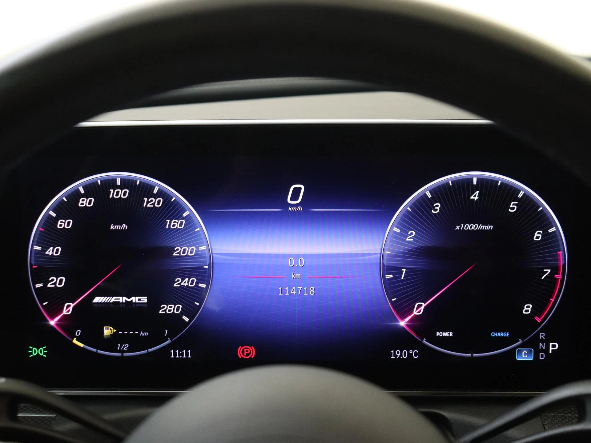 Mercedes-Benz-C-Klasse-image-11