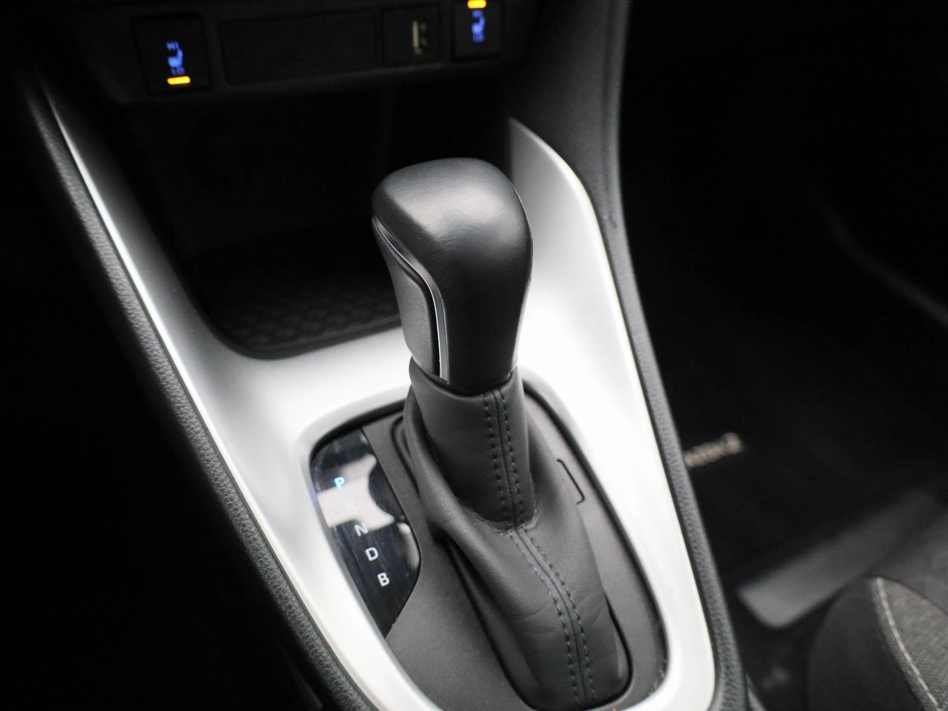 Mazda-2 Hybrid-image-22