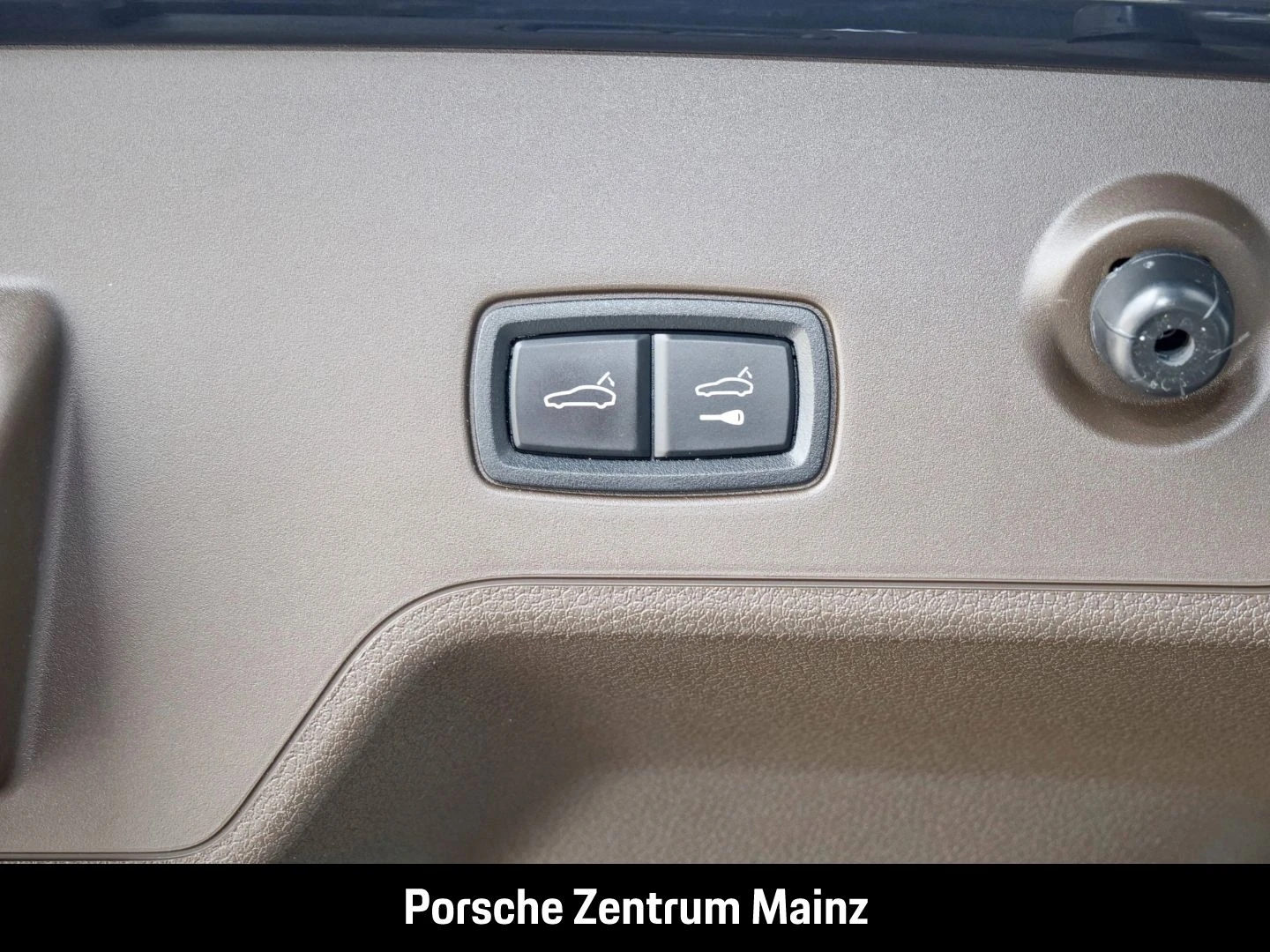 Porsche Panamera 4S E-Hybrid Sport Turismo Soft-Close -