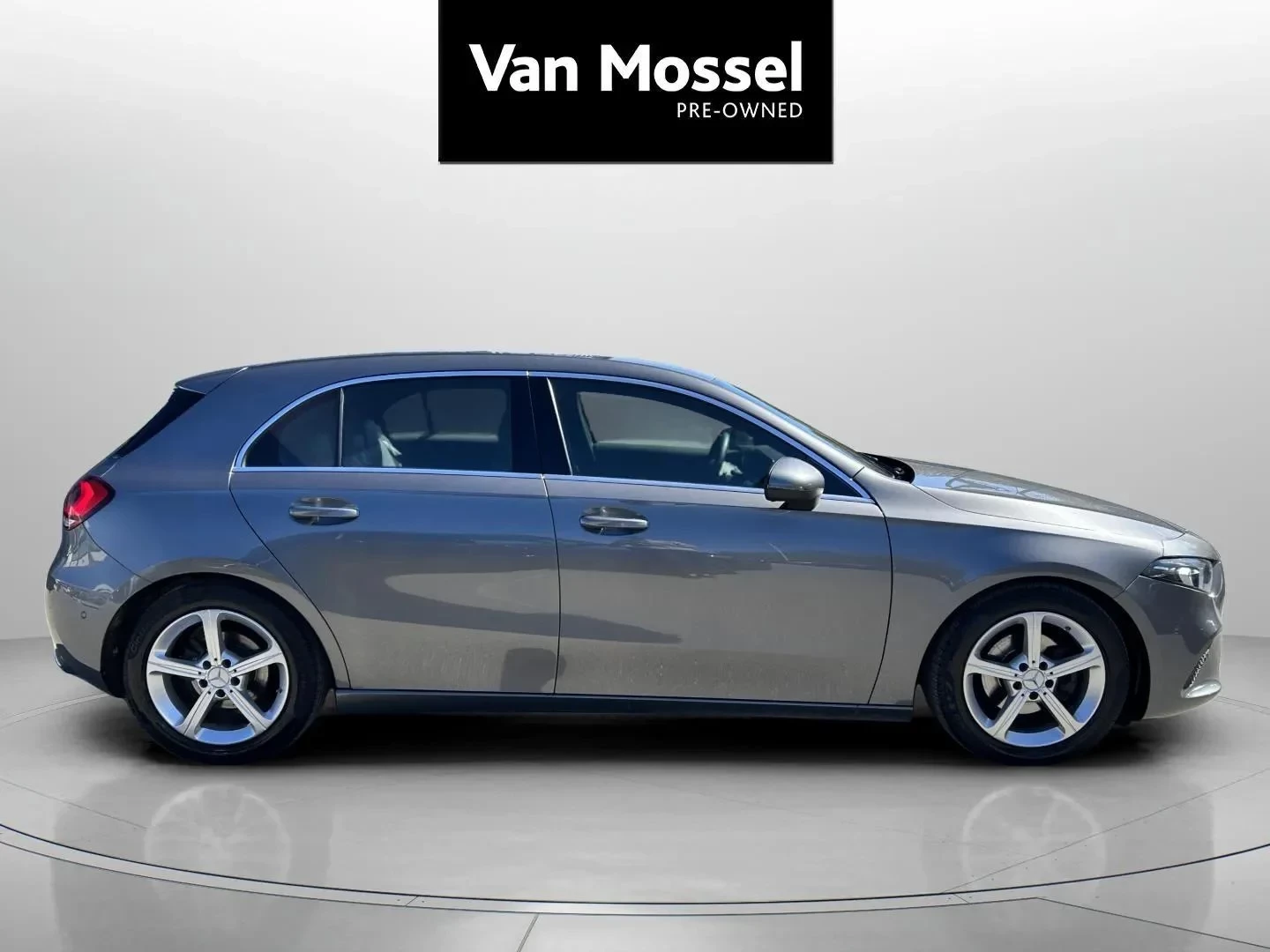 Mercedes-Benz-A-Klasse-image-3