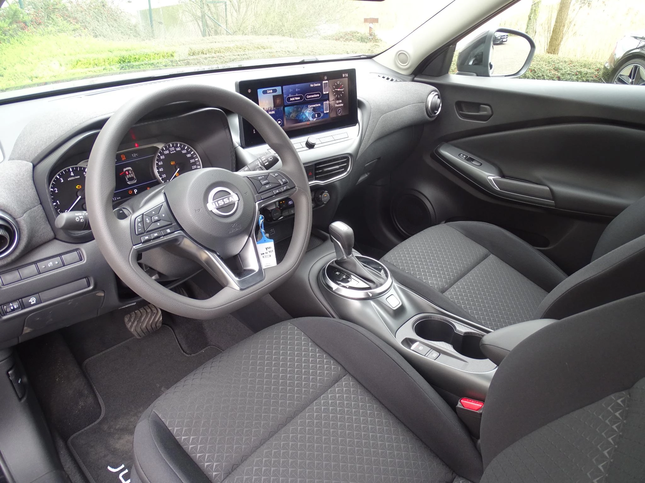 Nissan Juke 1.0 DIG-T Acenta automaat