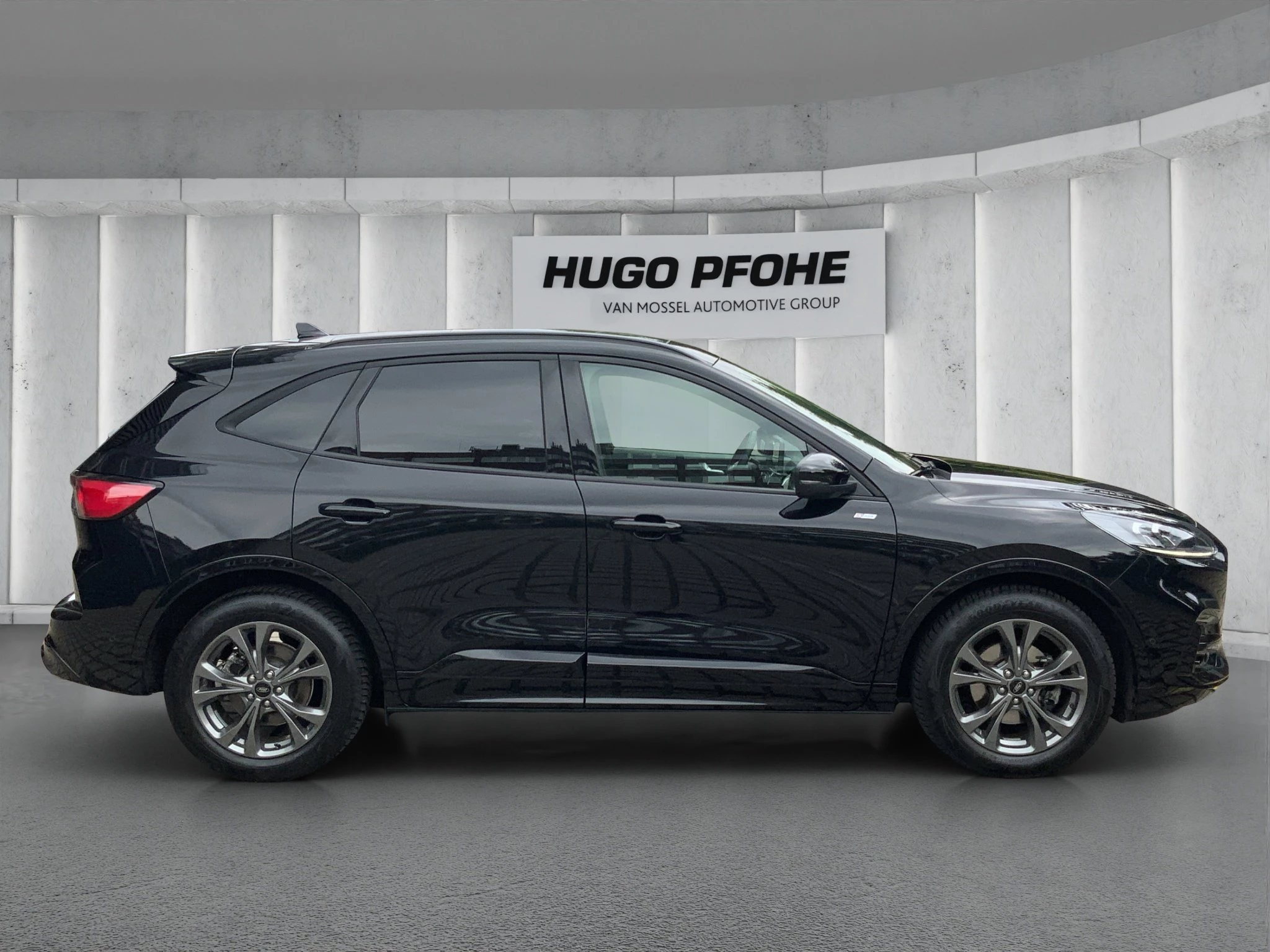 Ford Kuga ST-Line X*PANO*AHK*KAM*ACC*NAVI*SOUND-SYS.