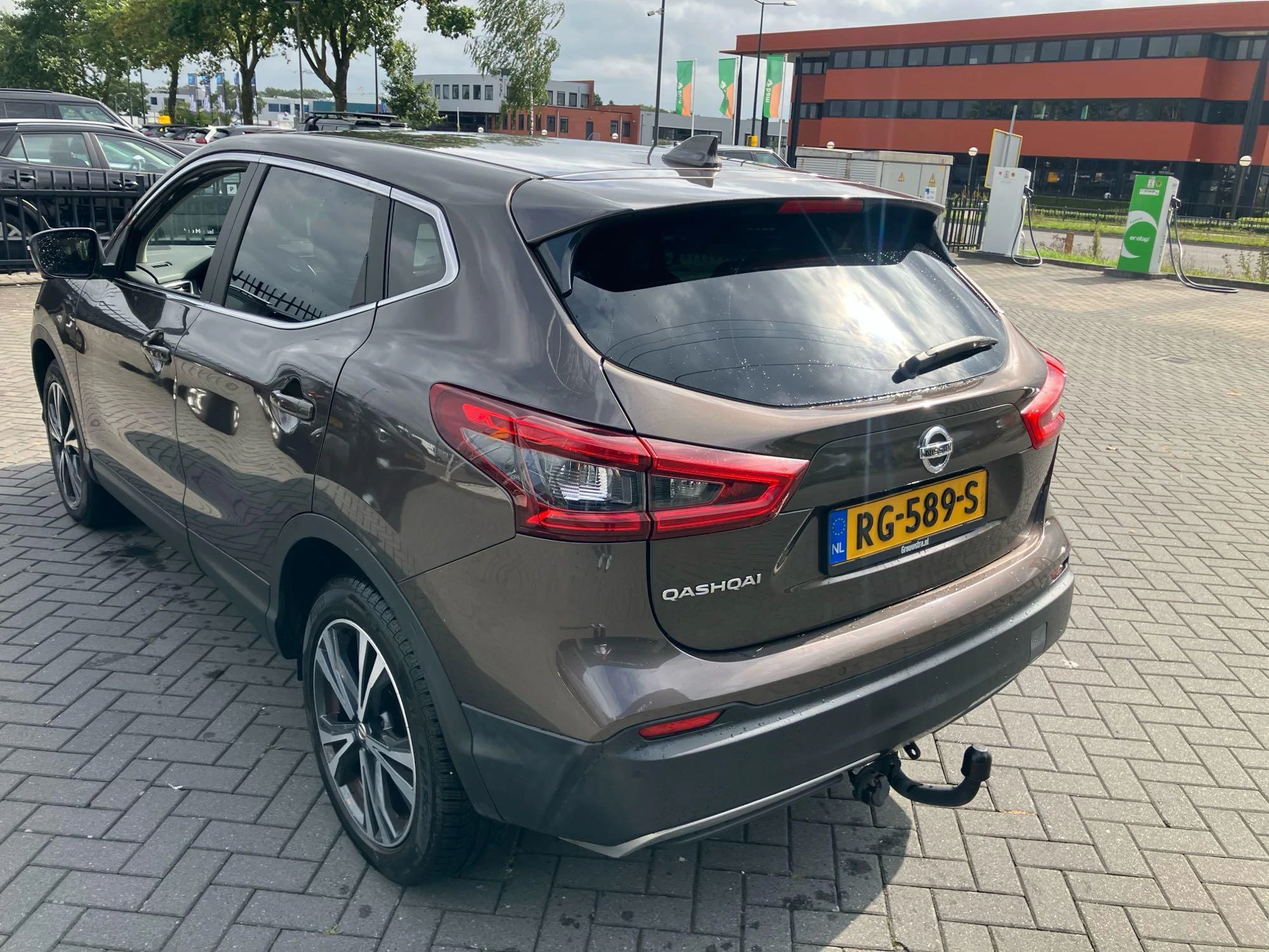 Nissan-QASHQAI-image-9