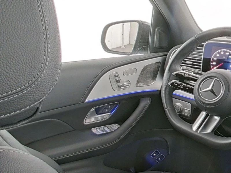 Mercedes-Benz-GLE-image-4