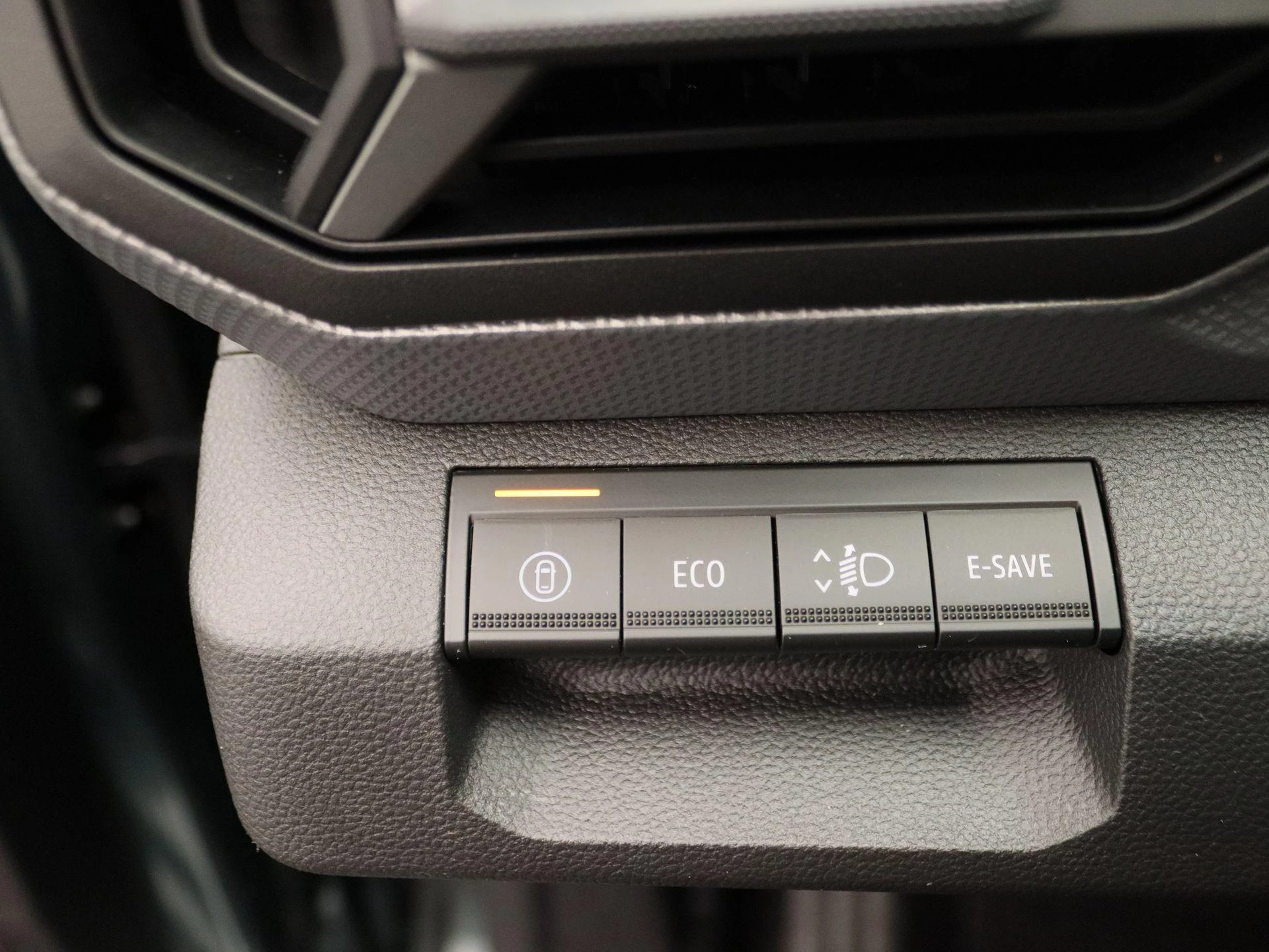 Dacia Duster 1.8 hybrid 155 journey