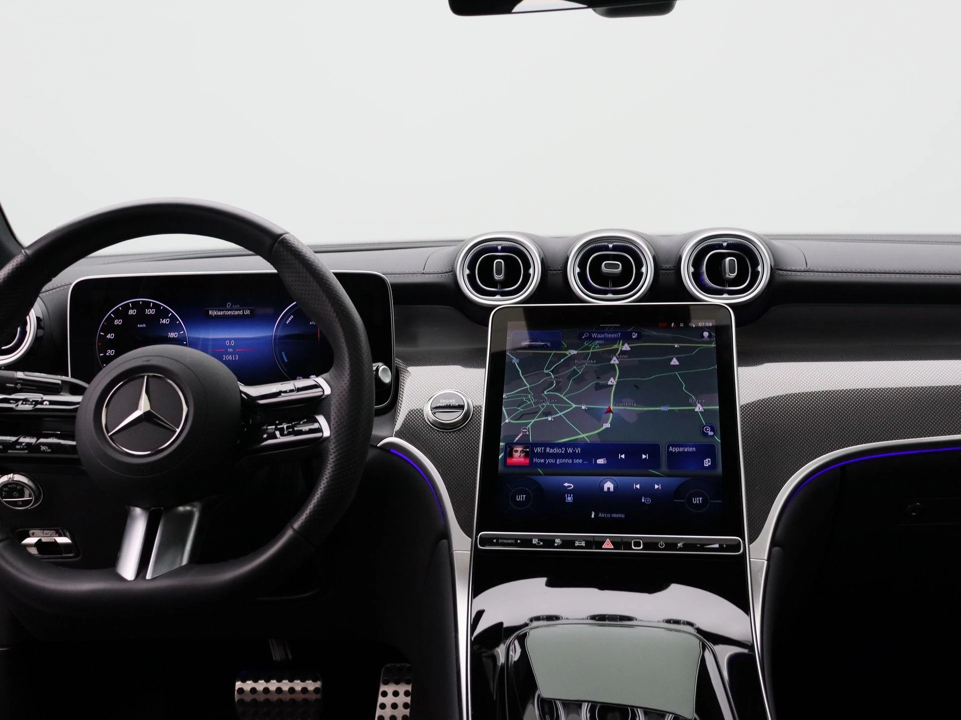 Mercedes-Benz GLC 300 e Coupé AMG Line + PANORAMISCH DAK + DIGITAL LIGHT + NIGHTPAKKET +