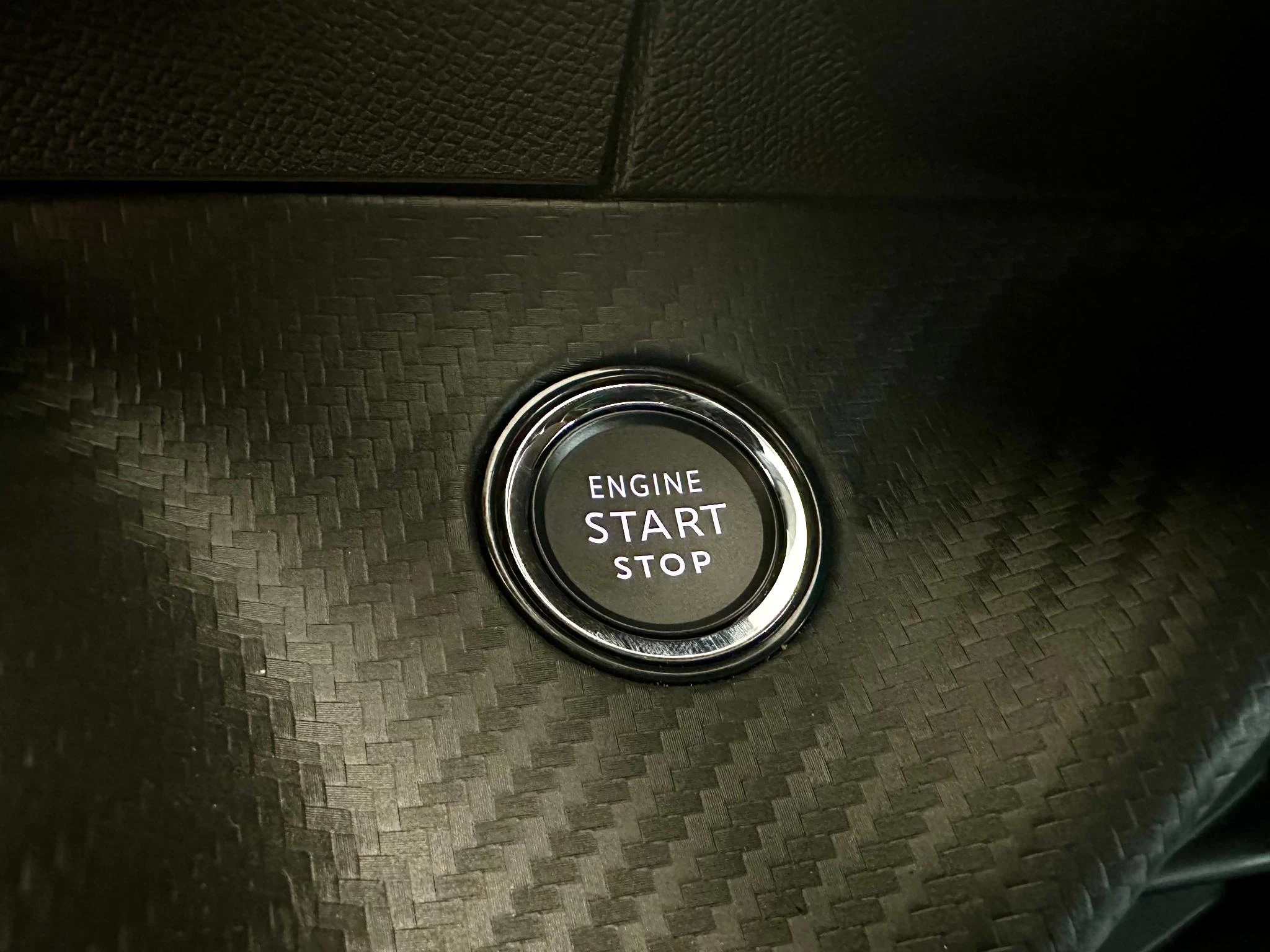 Peugeot-208-image-12