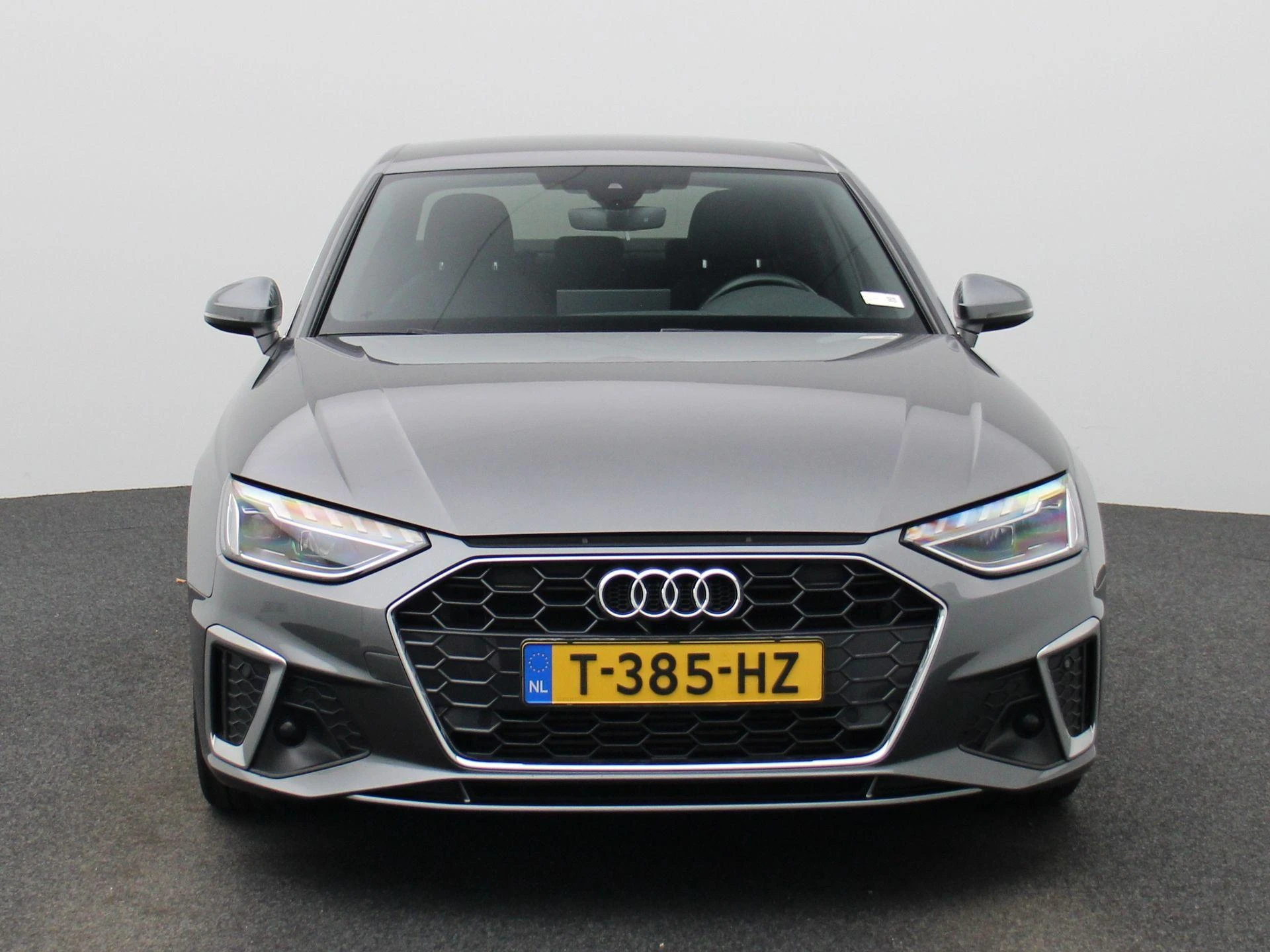 Audi-A4-image-2