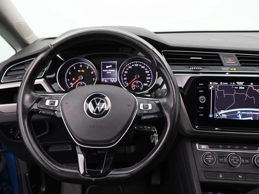 Volkswagen Touran Touran Trendline 1.5TSI 150PK *PANODAK*7 ZITPLAATSEN*CAMERA*ACC*PDC*APP-CONNECT*...*