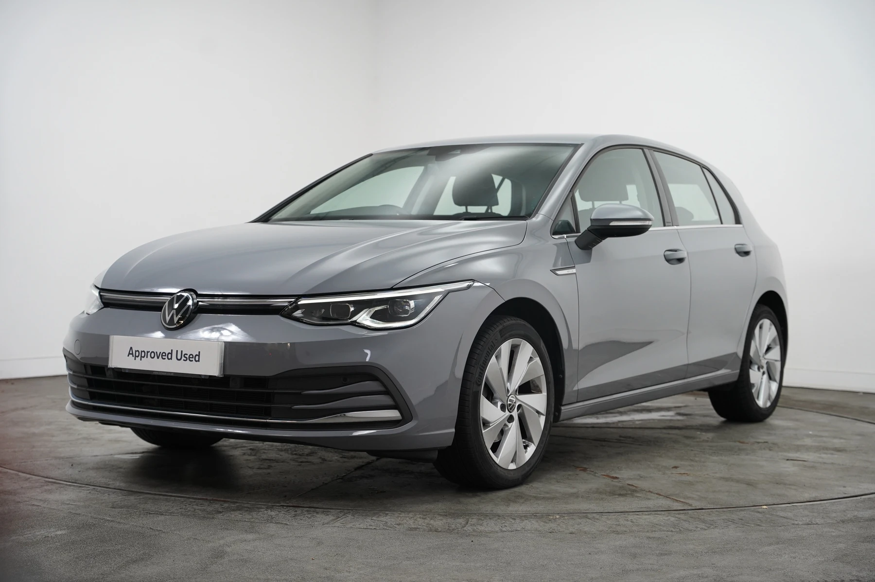 Volkswagen-Golf-image-36