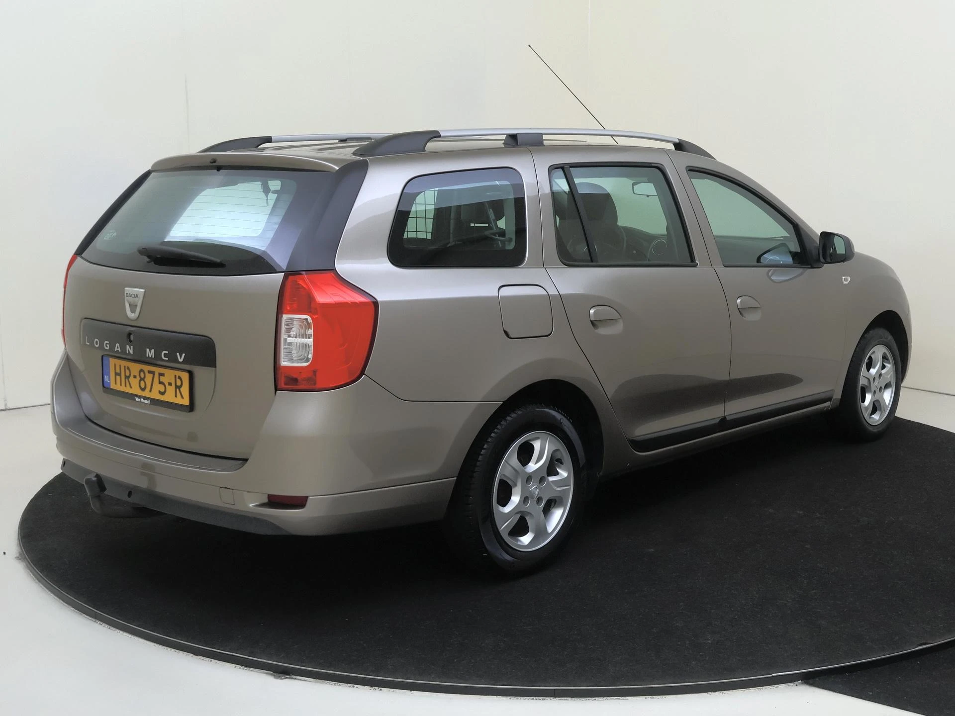 Dacia-Logan-image-3