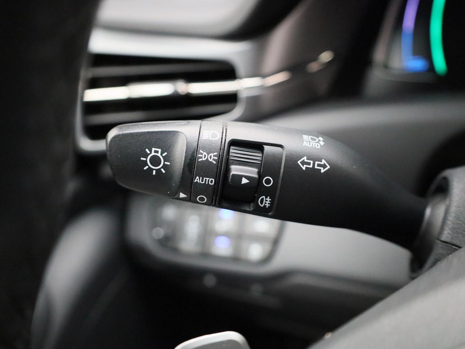 Hyundai-IONIQ-image-22