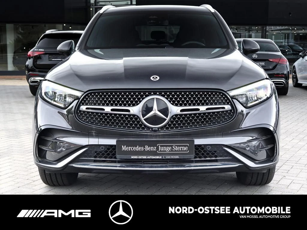 Mercedes-Benz GLC 300 d 4M AMG KEYLESS DISTRONIC AHK MBUX SHZ AMG Line