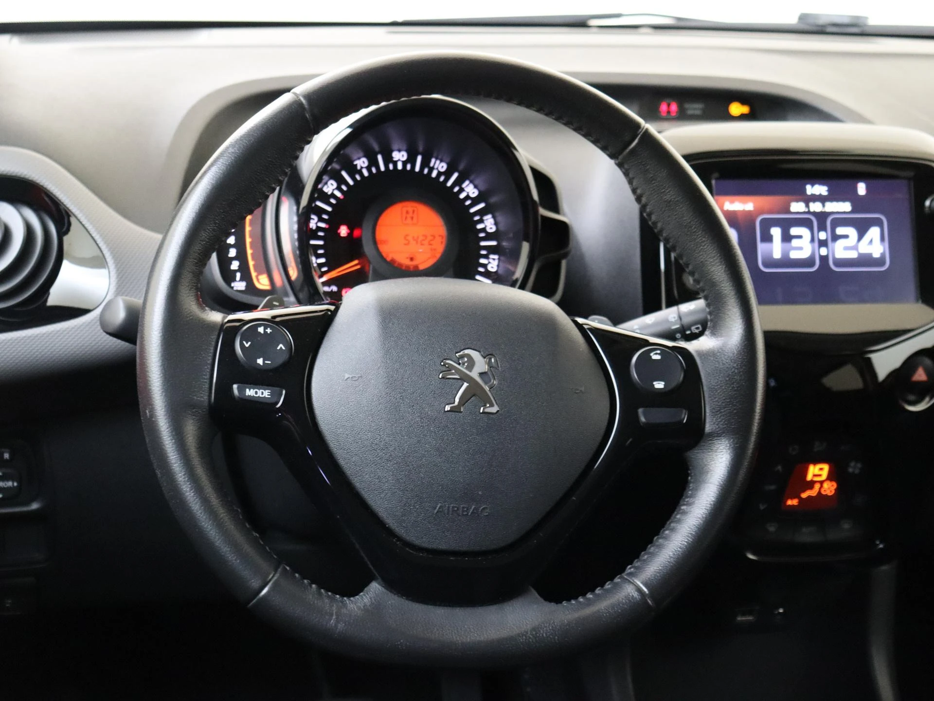 Peugeot-108-image-9
