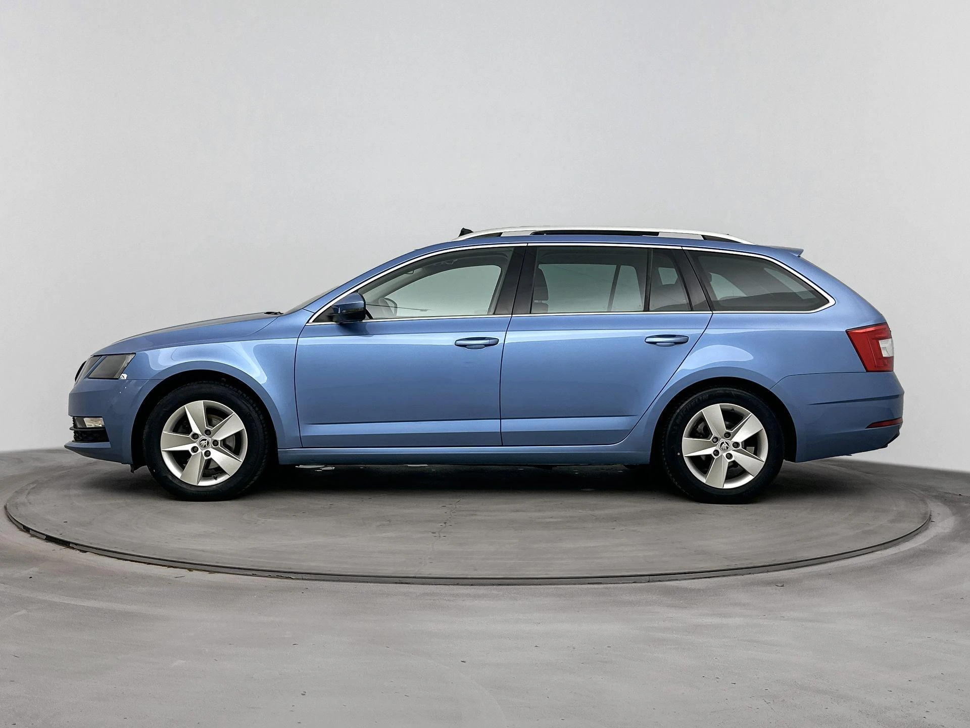 Škoda-Octavia-image-1