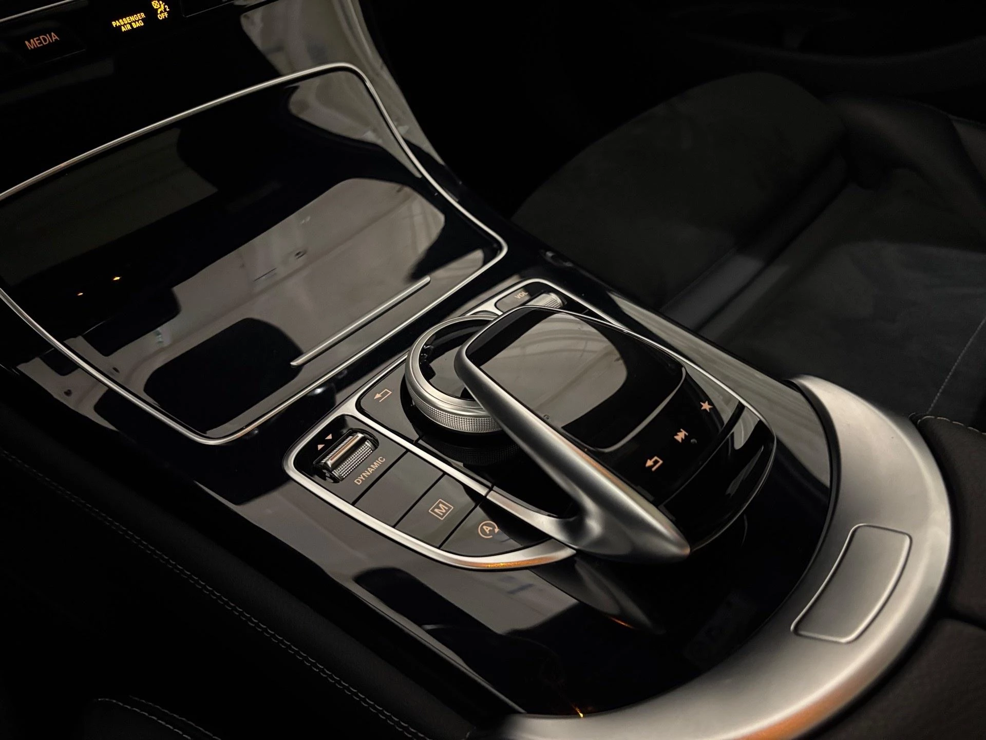 Mercedes-Benz-GLC-image-9