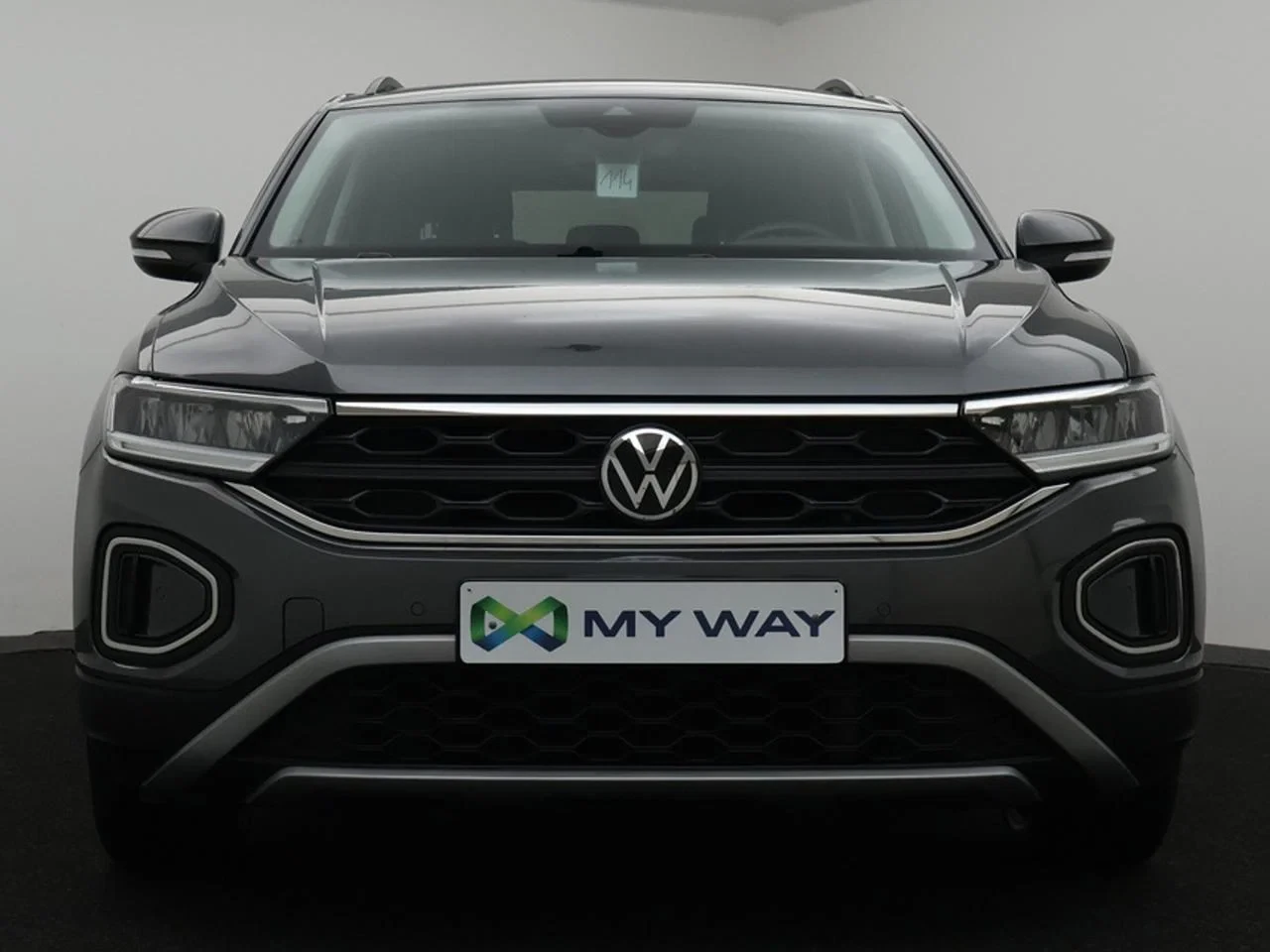 Volkswagen-T-Roc-image-1