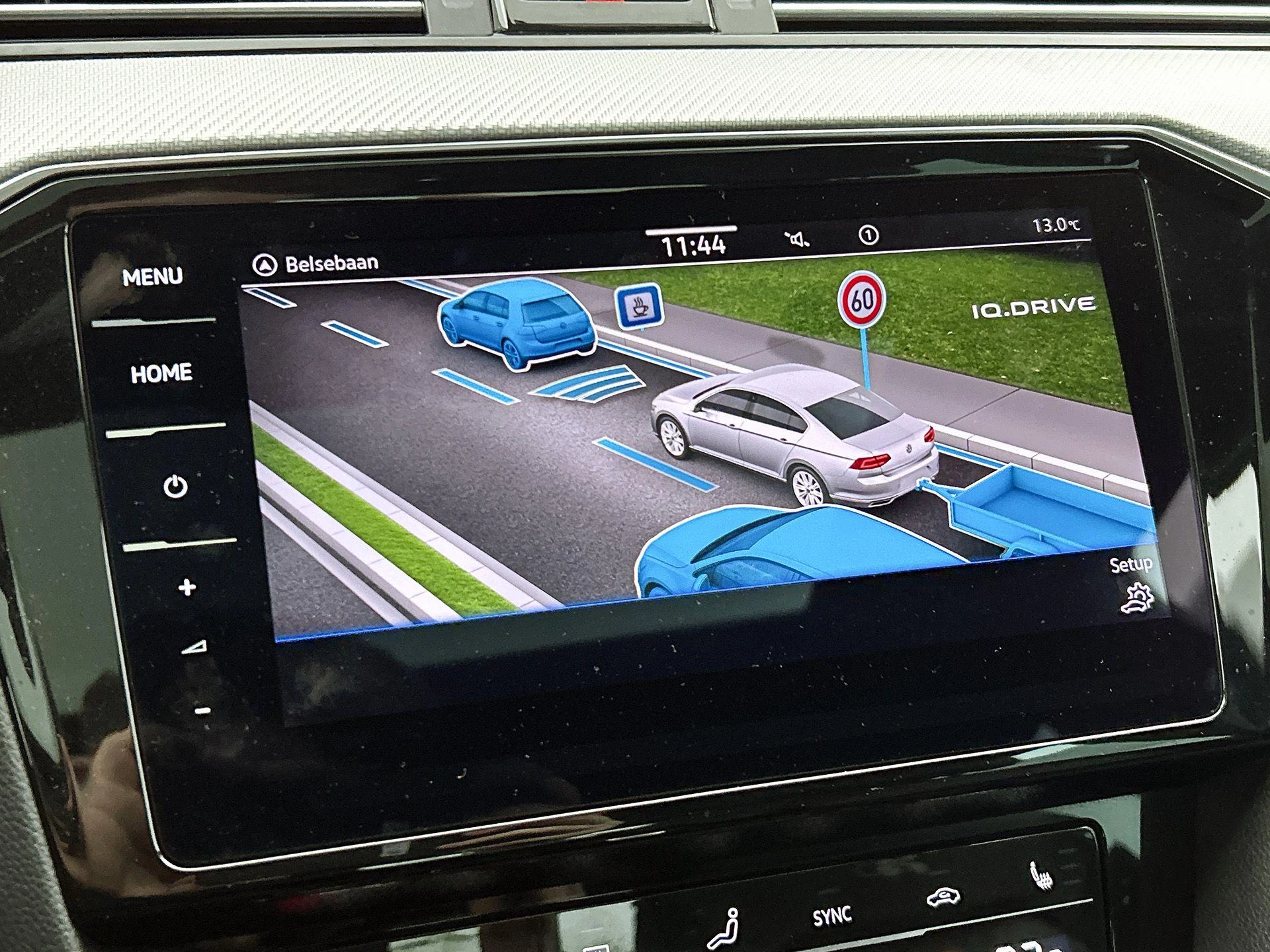 Volkswagen-Passat-image-17