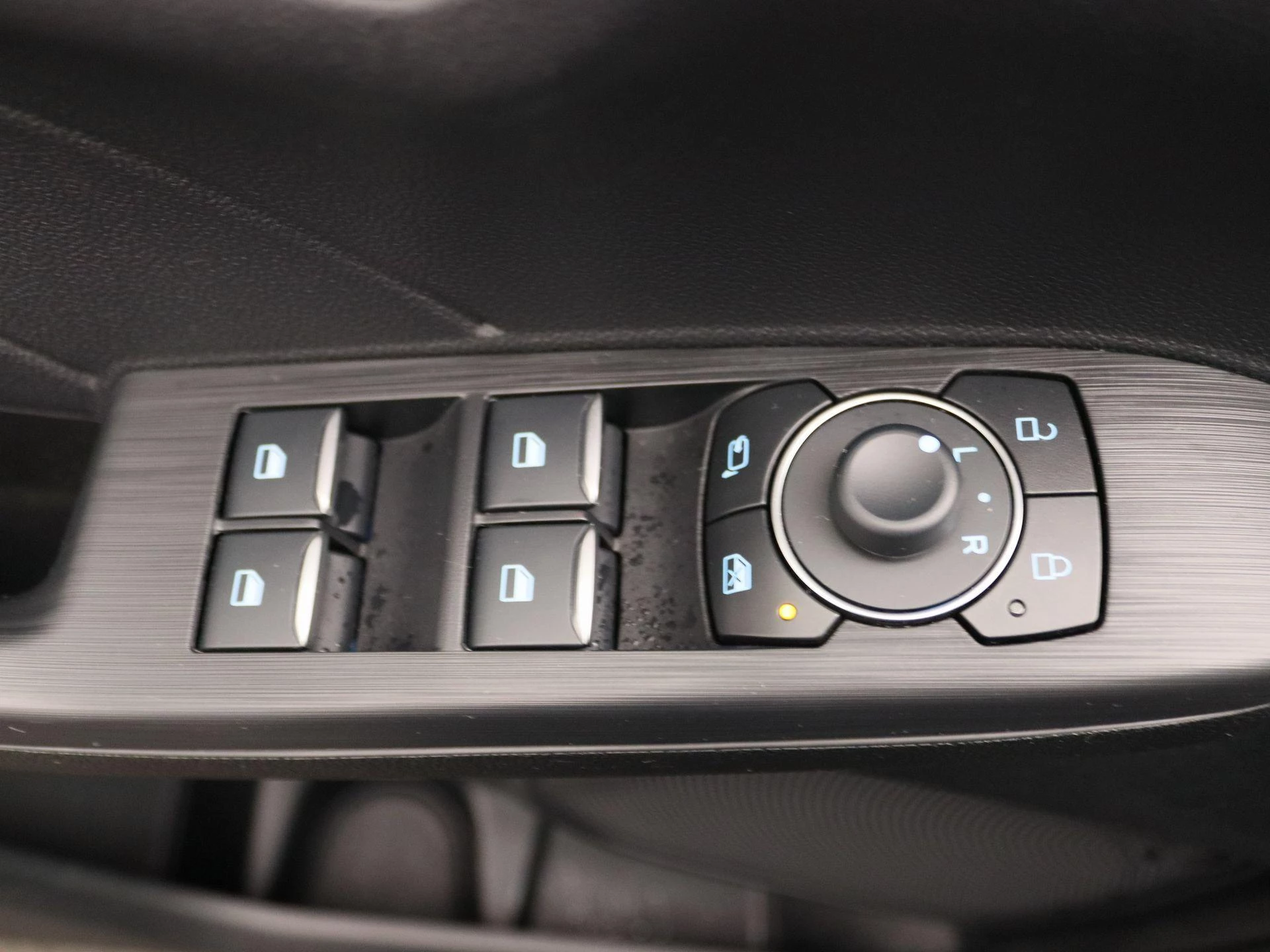 Ford-Kuga-image-25