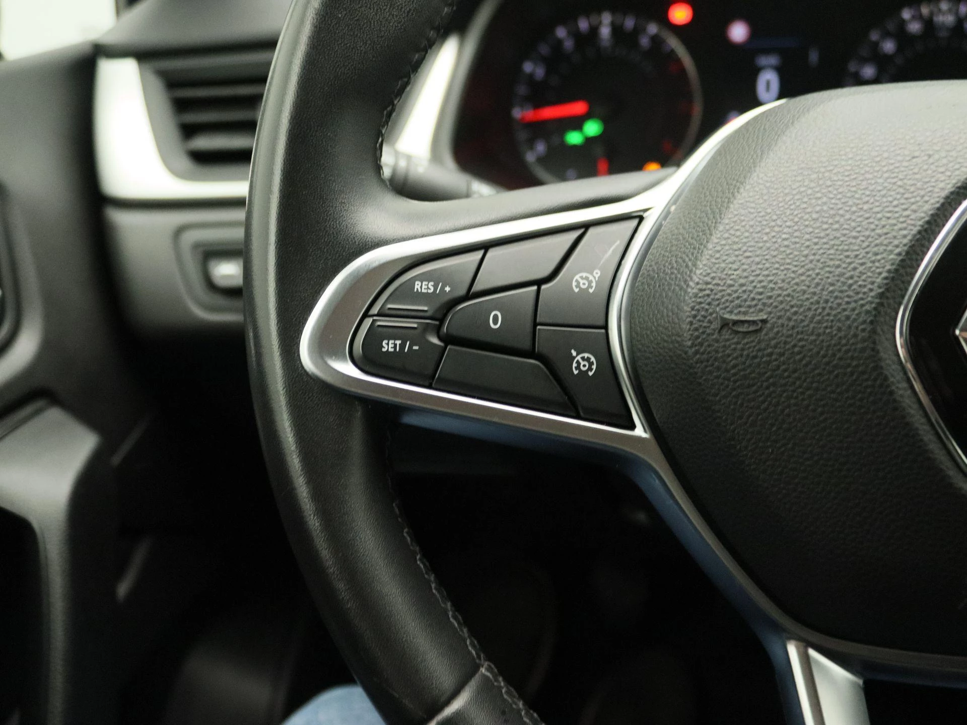 Renault-Captur-image-13