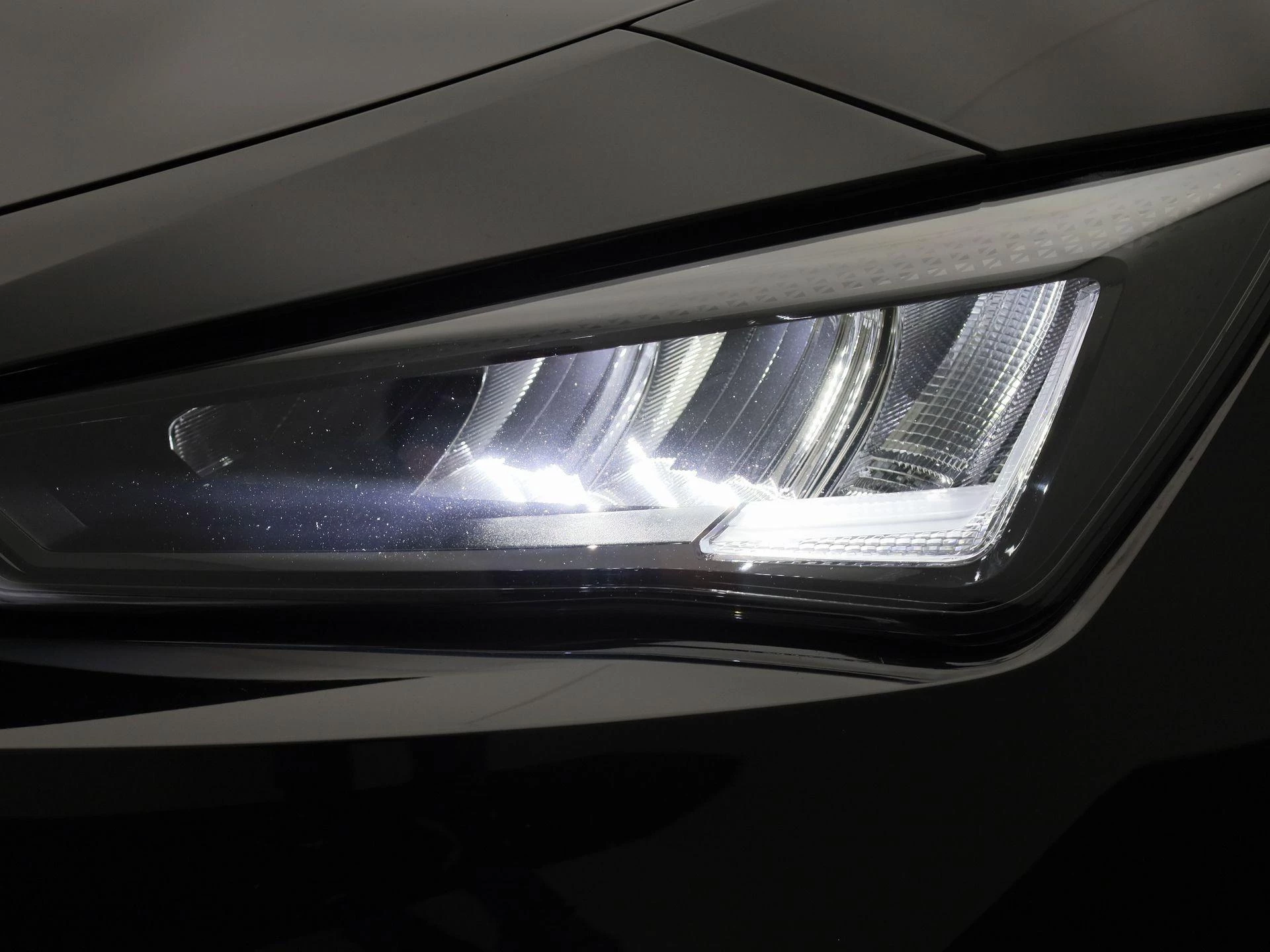 SEAT-Leon-image-12