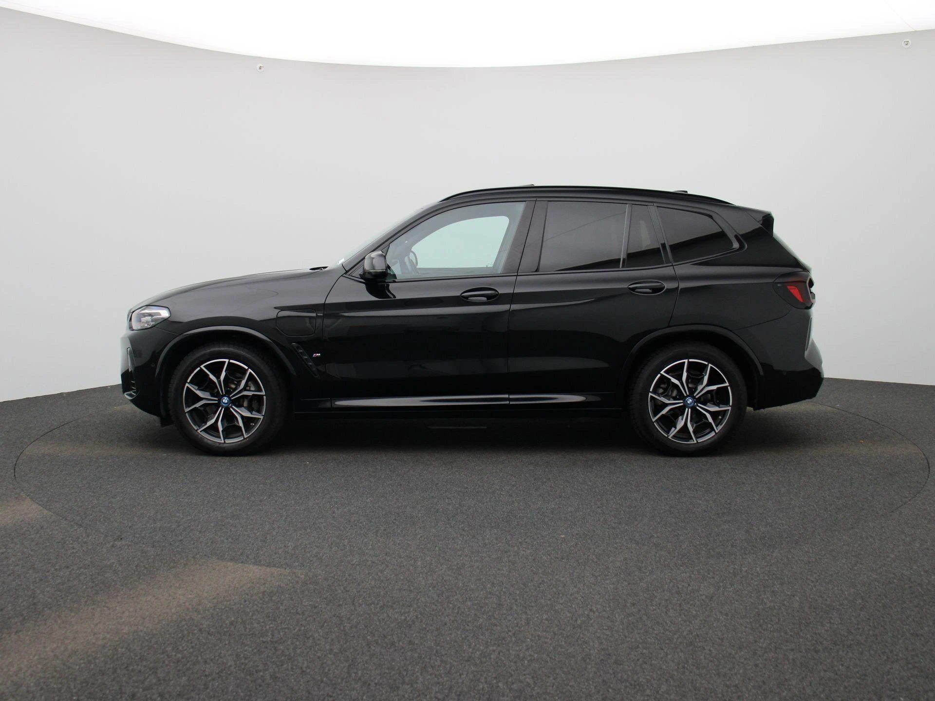 BMW-X3-image-3