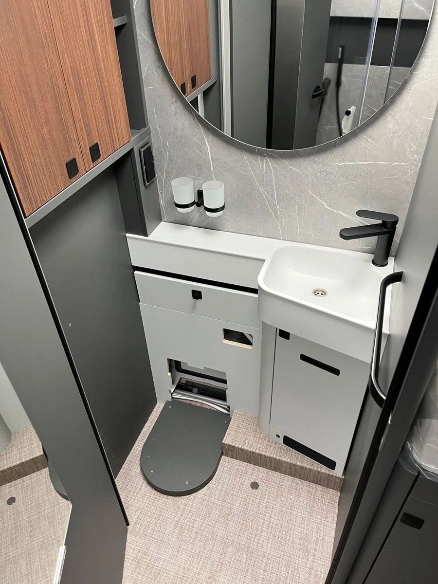 Hymer--image-14