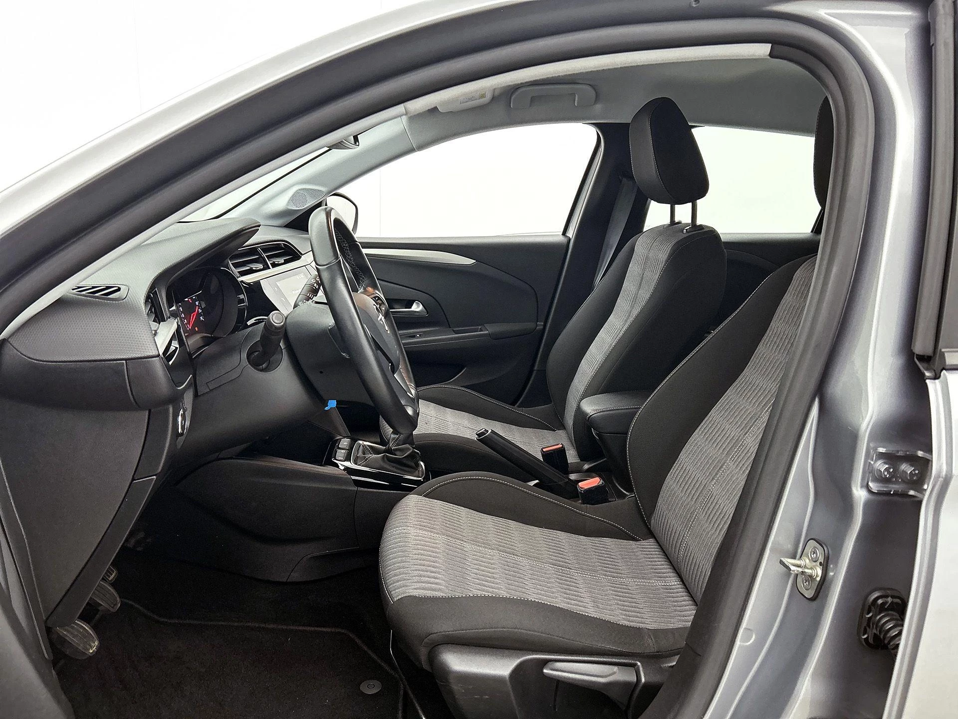 Opel-Corsa-image-13