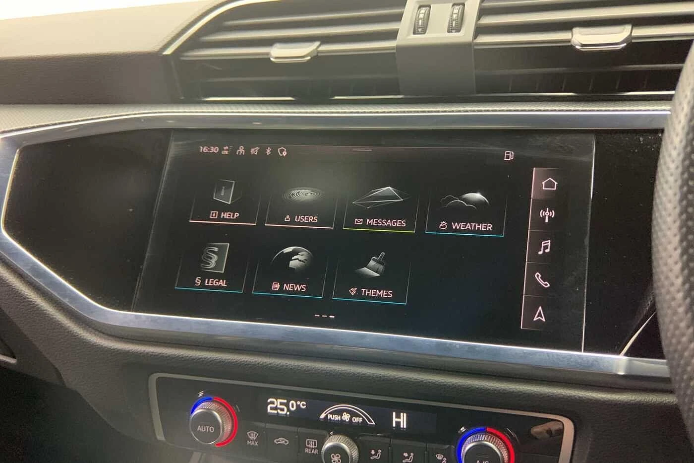 Audi-Q3-image-16