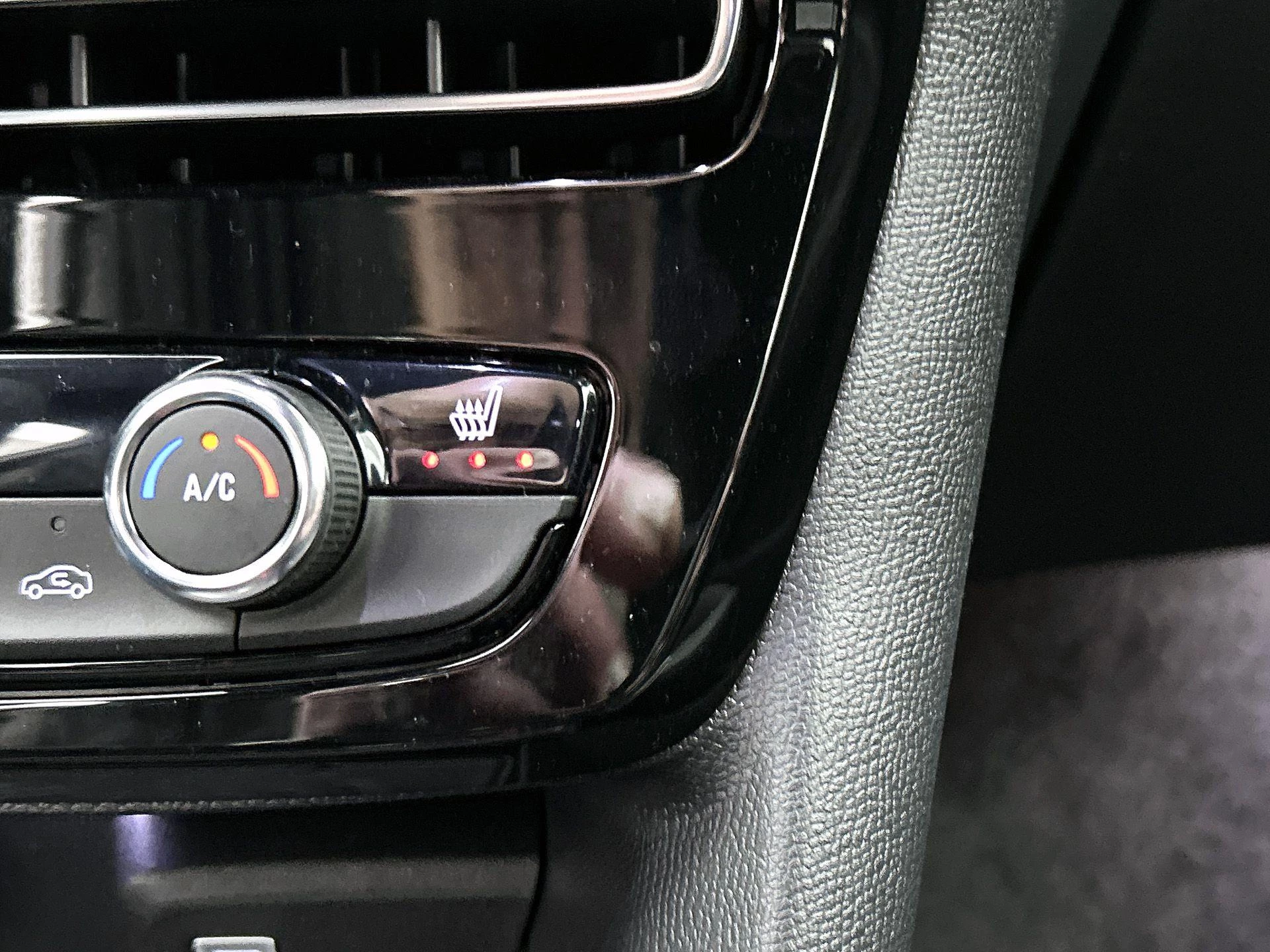 Opel Mokka 1.2 Turbo Hybrid GS