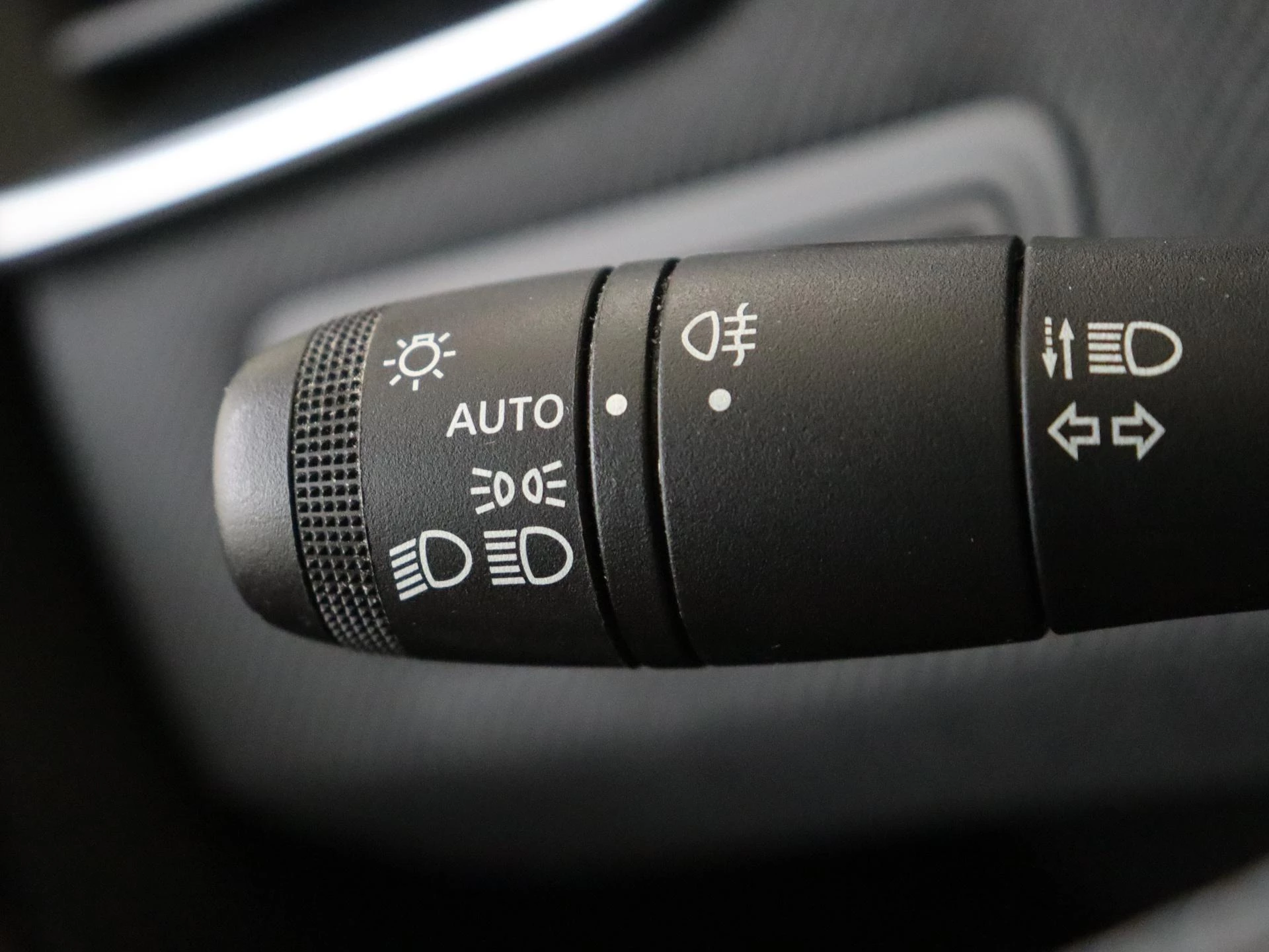 Renault-Clio-image-26