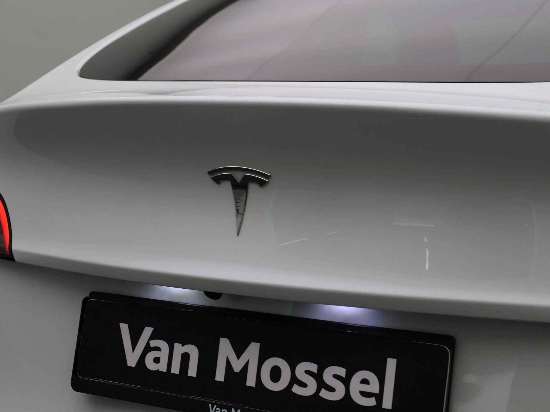 Tesla-Model Y-image-37