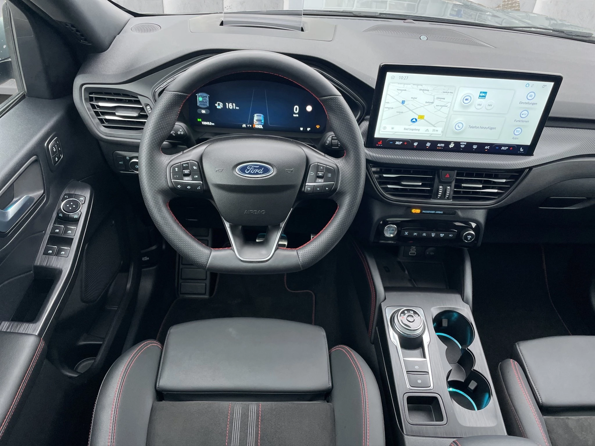 Ford Kuga ST-Line X Aut.*PANO*AHK*360GRAD*LED-MATRIX*NAVI*GRA*WINTER-PKT.
