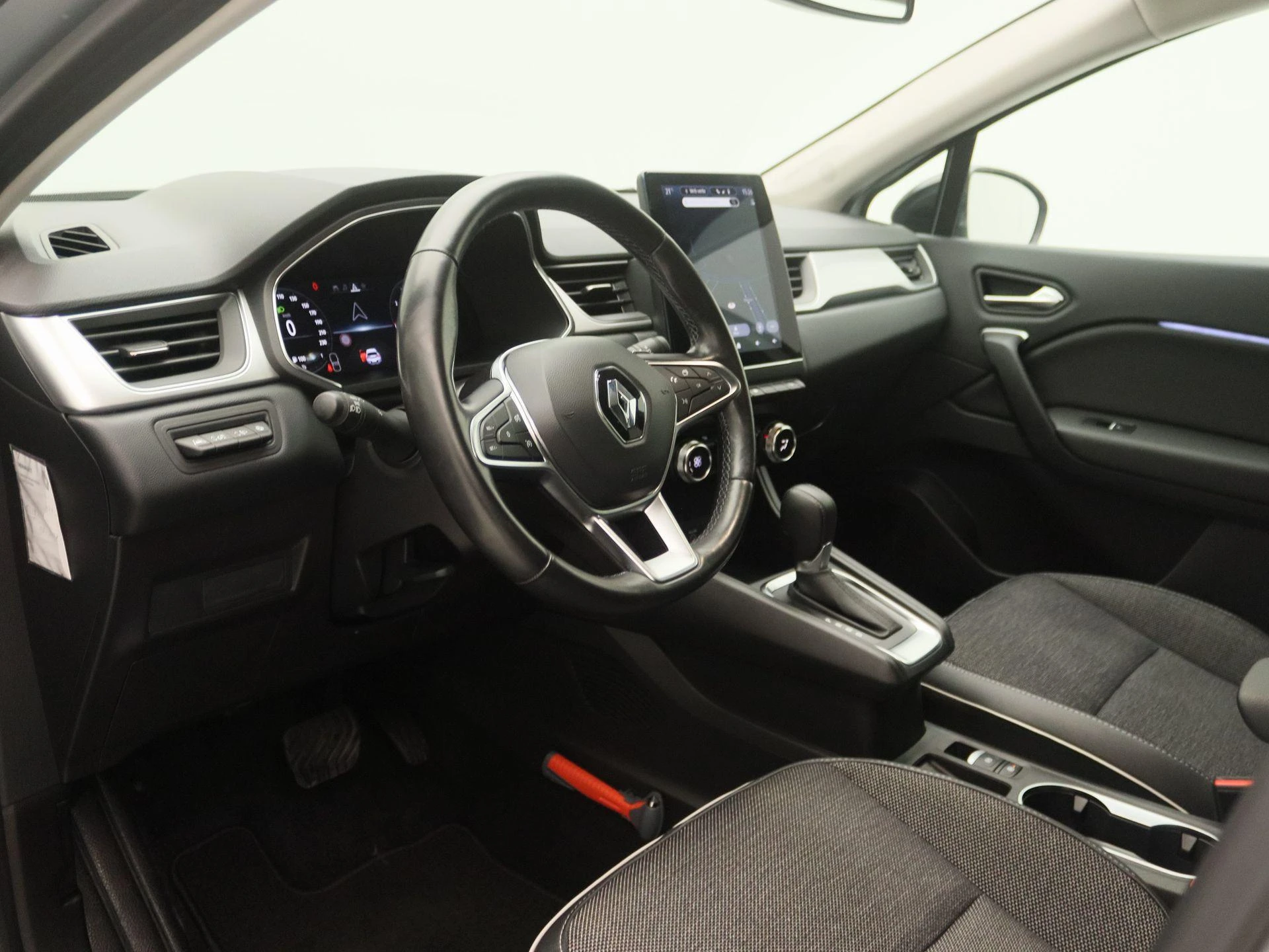 Renault-Captur-image-21