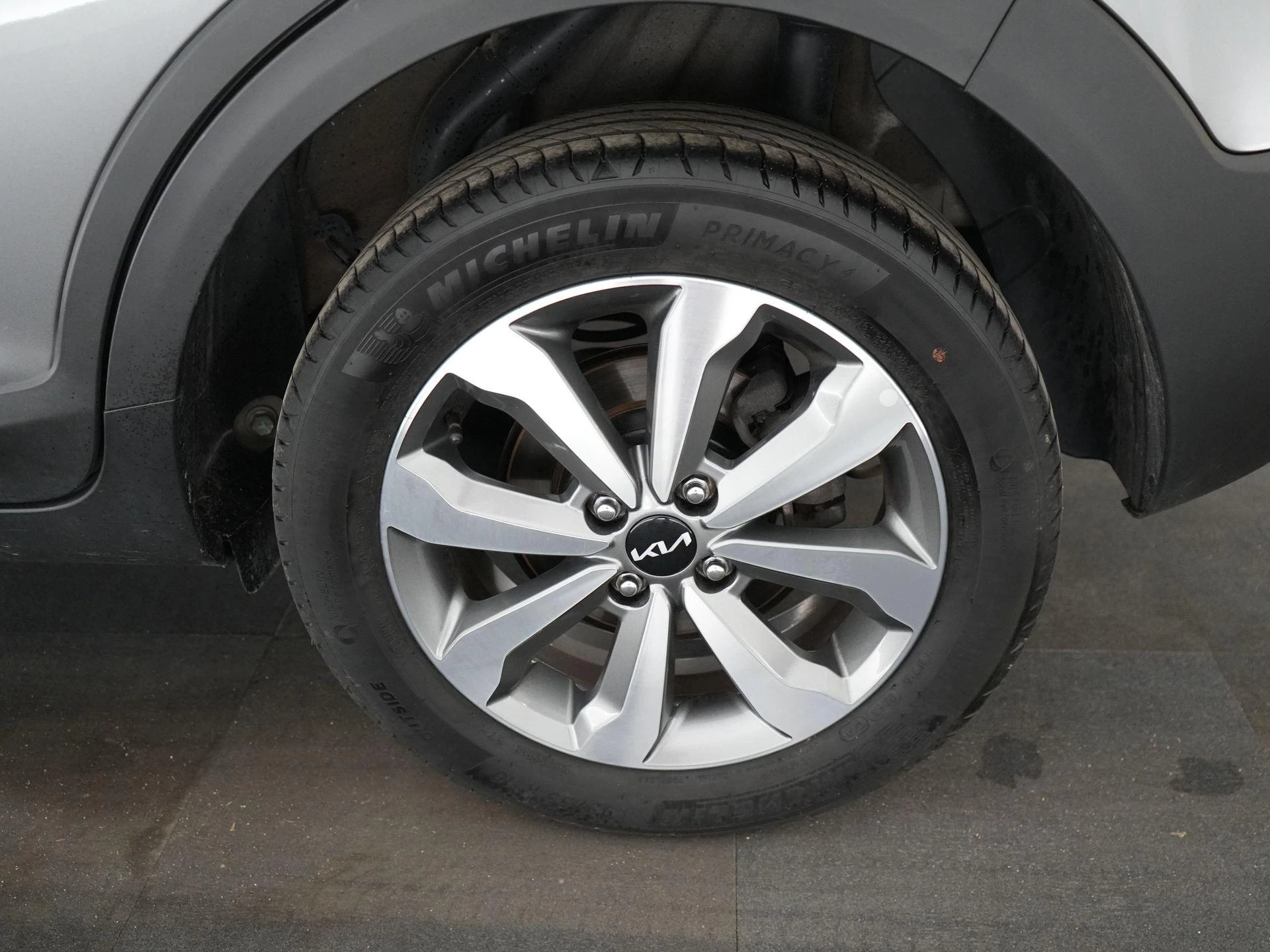 Kia-Stonic-image-2