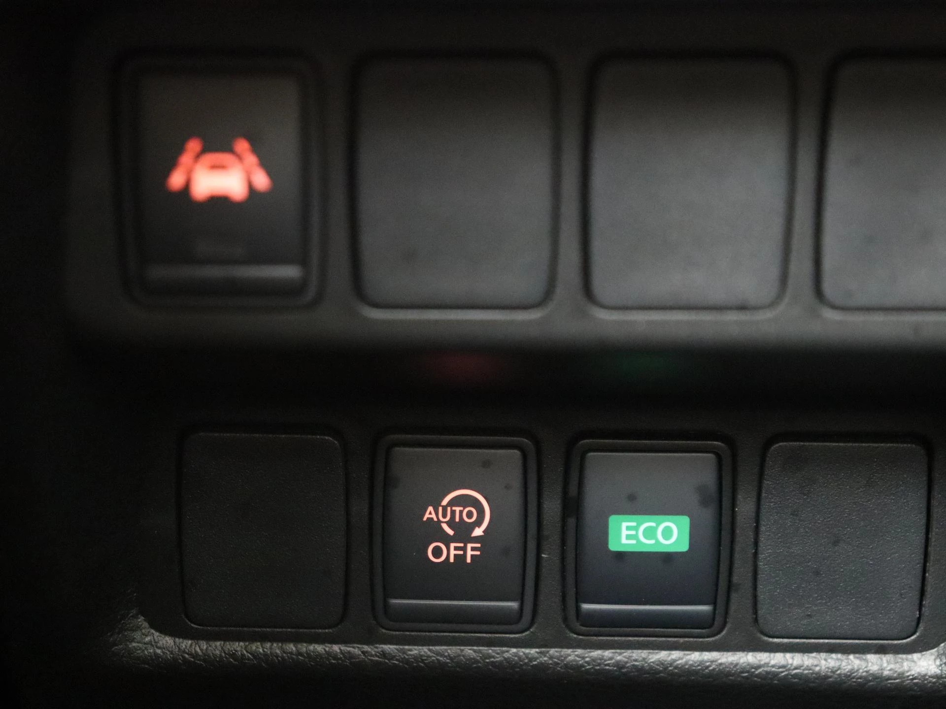 Nissan-QASHQAI-image-24