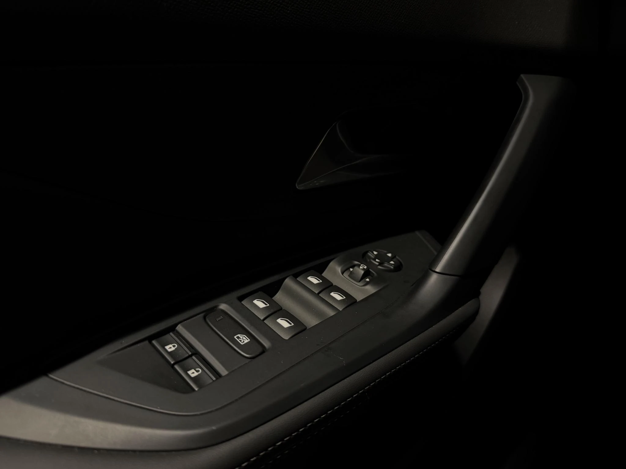 Peugeot-308-image-10
