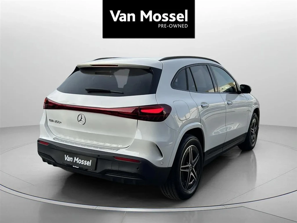Mercedes-Benz-EQA-image-4