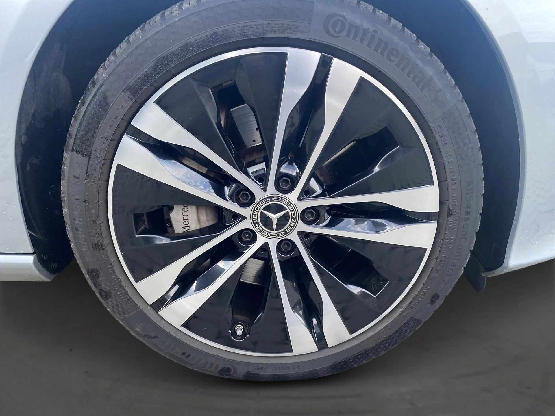 Mercedes-Benz C-Klasse 300 de Luxury Line Estate + TREKHAAK + CARPLAY + CAMERA + LED +