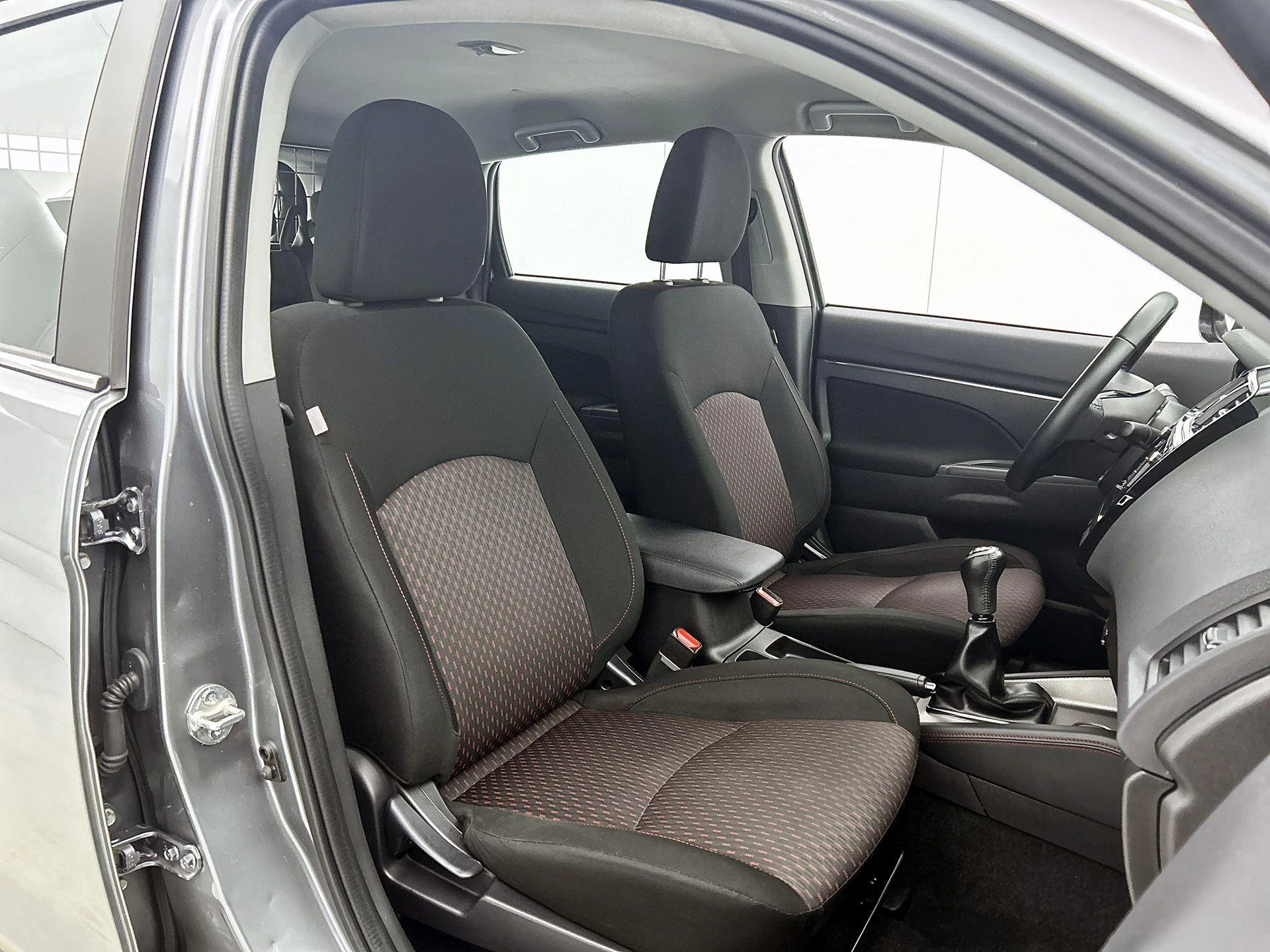 Mitsubishi-ASX-image-36