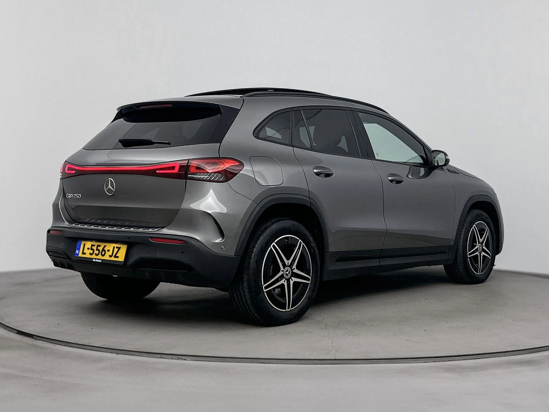 Mercedes-Benz Eqa