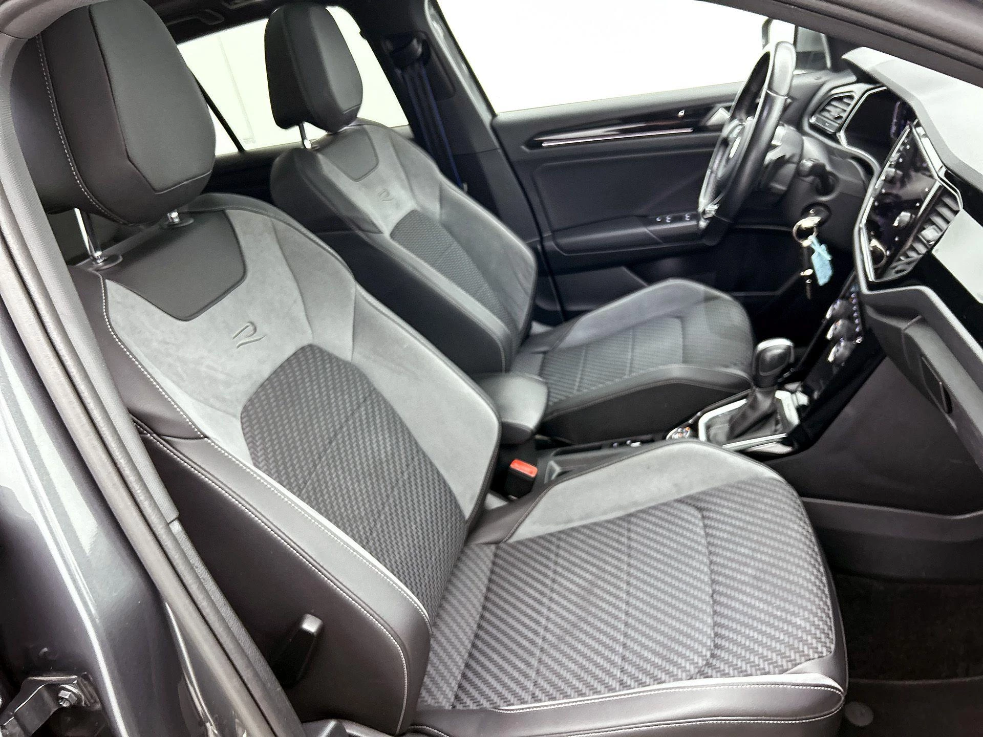 Volkswagen T-Roc 2.0 TSI 4Motion R | 301 PK |