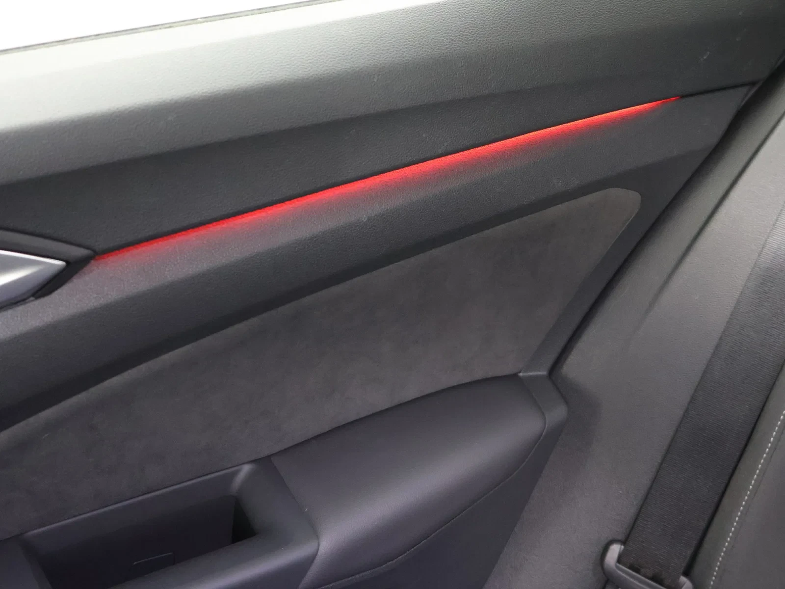 Volkswagen Golf VIII eHybrid (PHEV) Golf Style Business Premium 1.4TSI eHybrid PHEV 204PK *AUTOMAAT*PANODAK*ALCANTARA*CAMERA*PDC*ACC*NAV