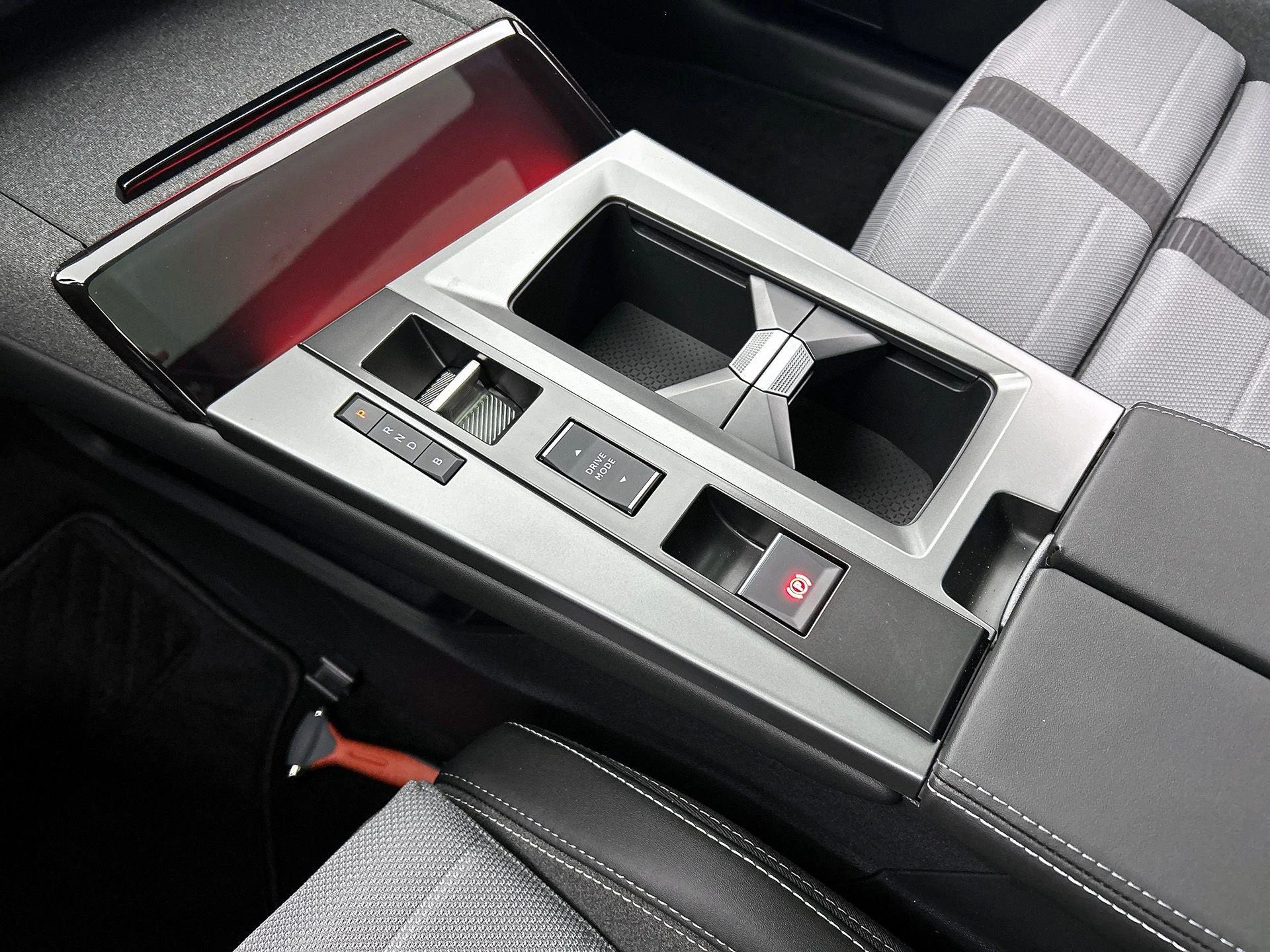 Opel-Grandland-image-38