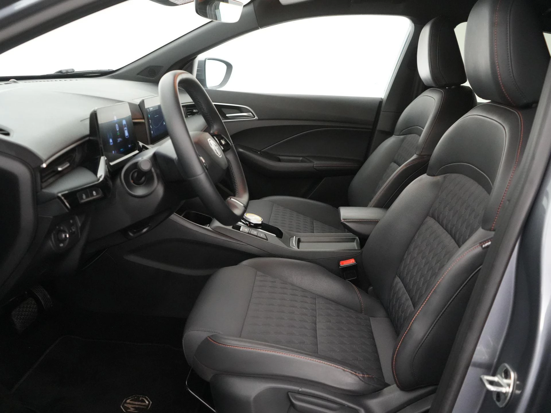 MG MG3 HEV 1.5 LUXURY