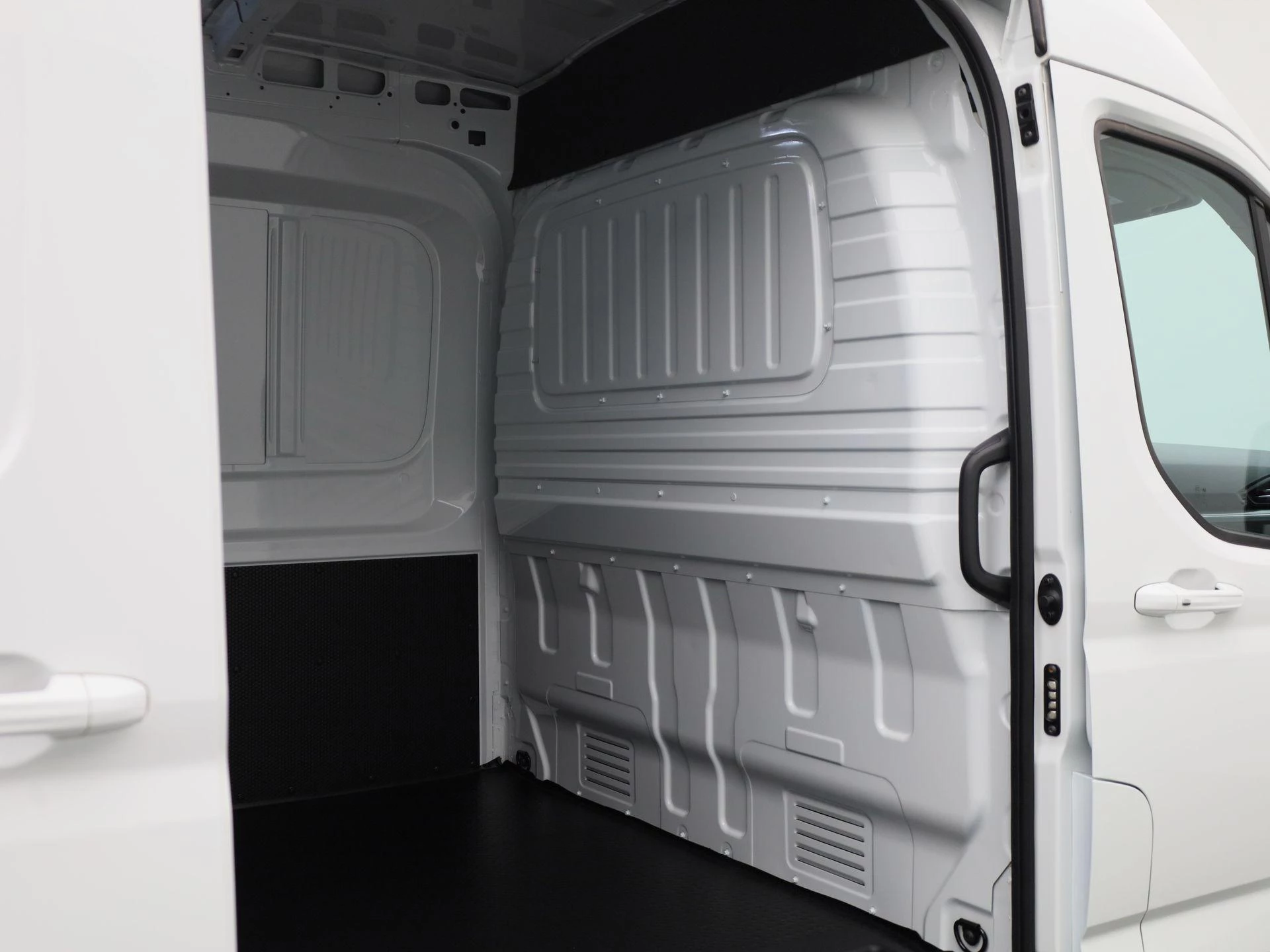 Maxus-eDeliver9-image-13