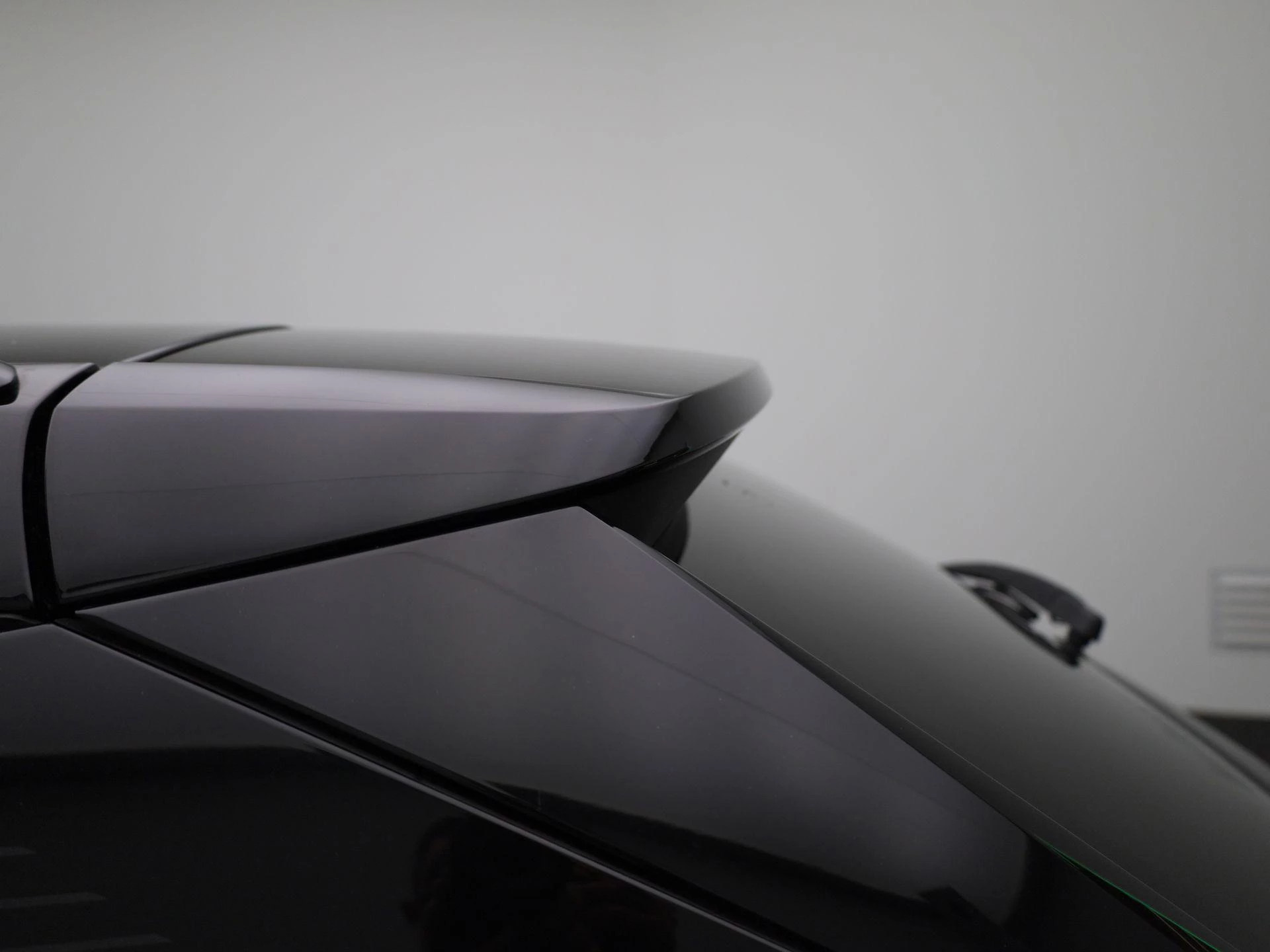 Peugeot e-2008 EV GT 50 kWh